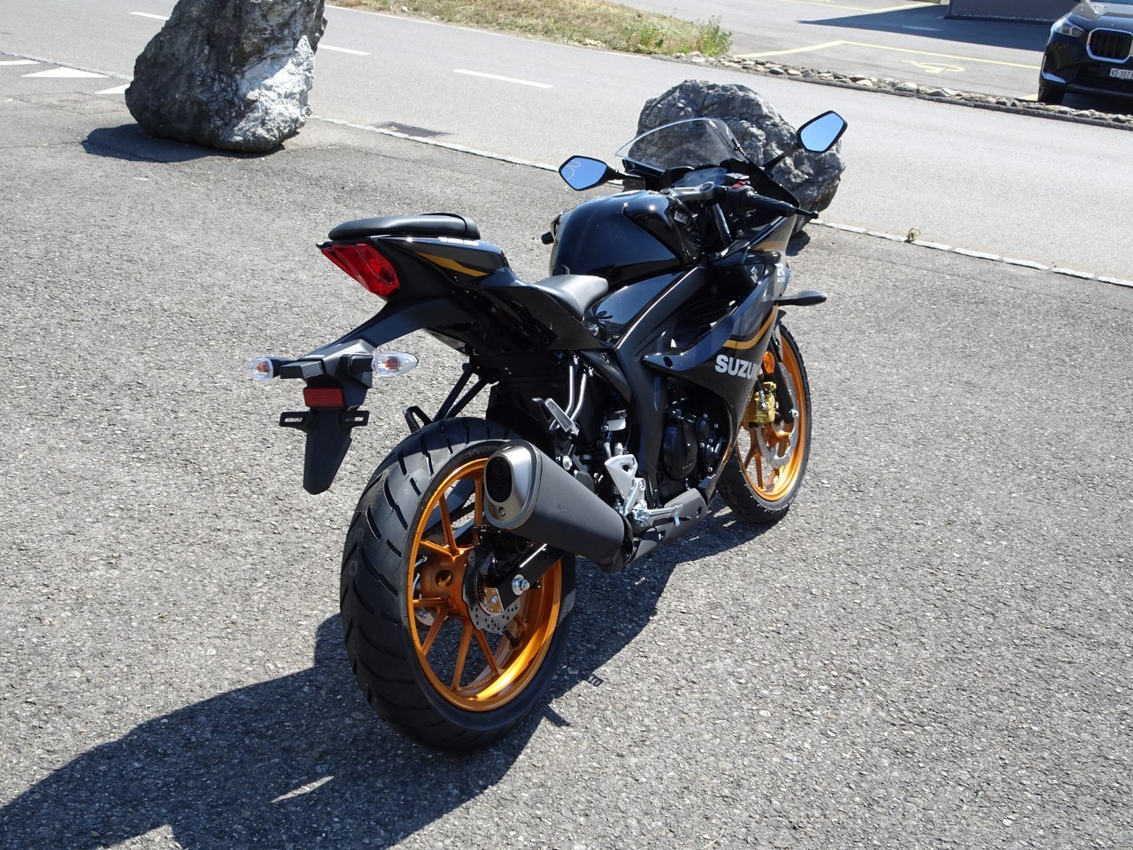 SUZUKI GSX-R 125-image-4