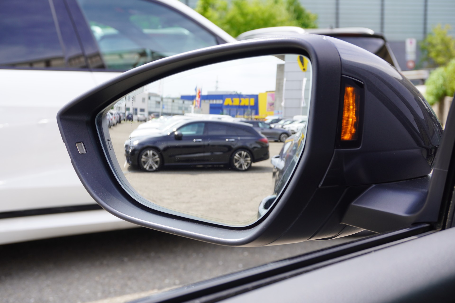 AUDI e-tron 55 Sportback S Line quattro-image-44