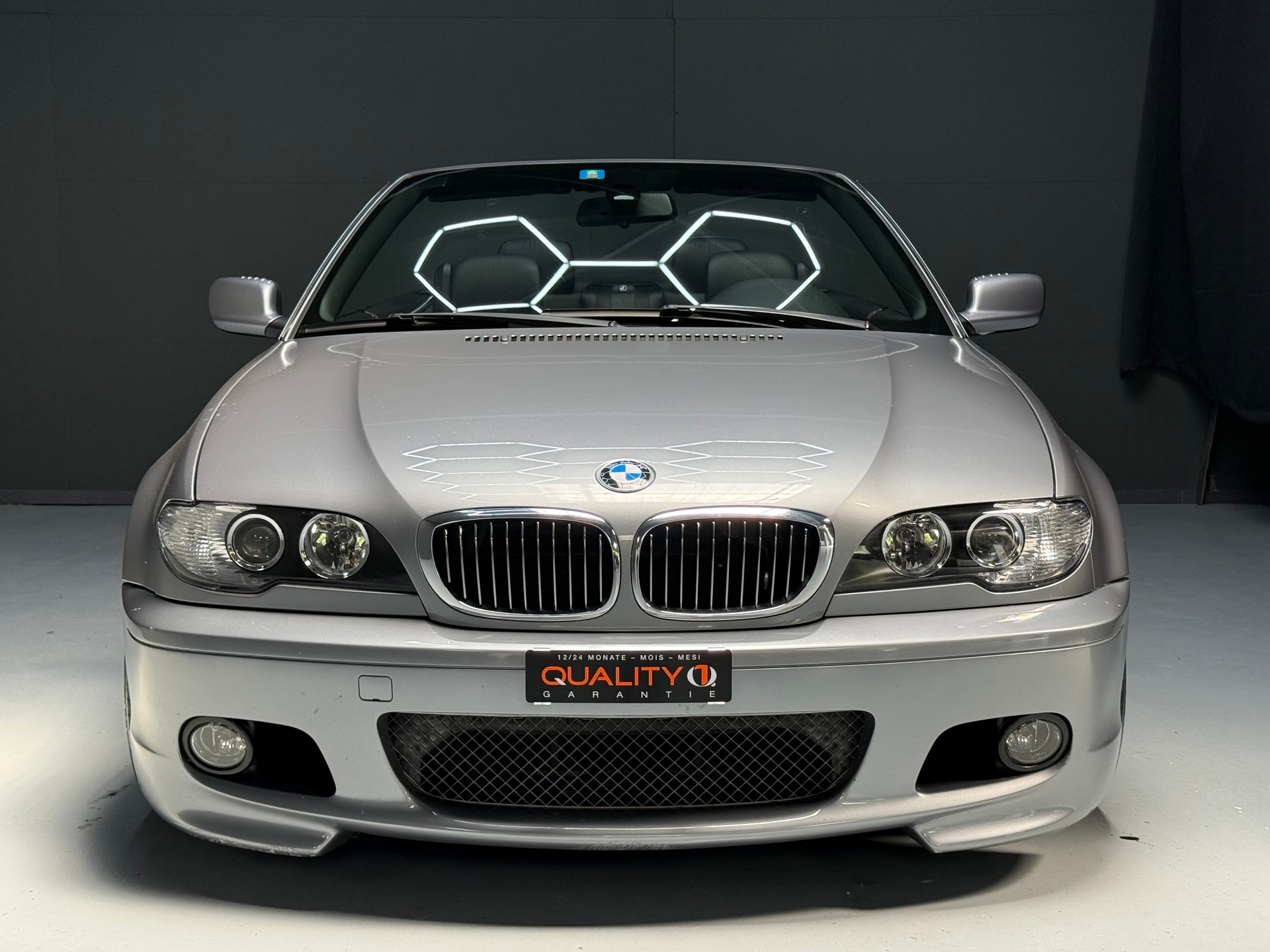 BMW 325Ci Cabriolet-image-2