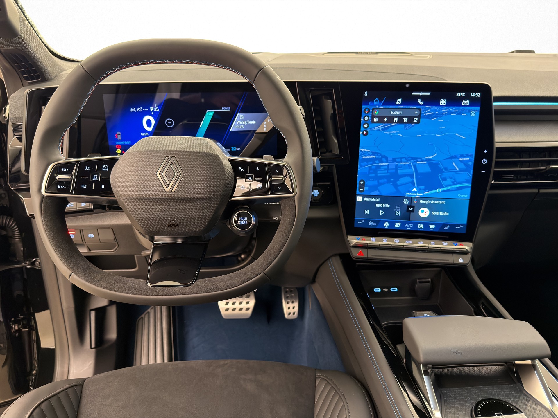 RENAULT Rafale 1.2 E-Tech Plug-in Atelier Alpine-image-9