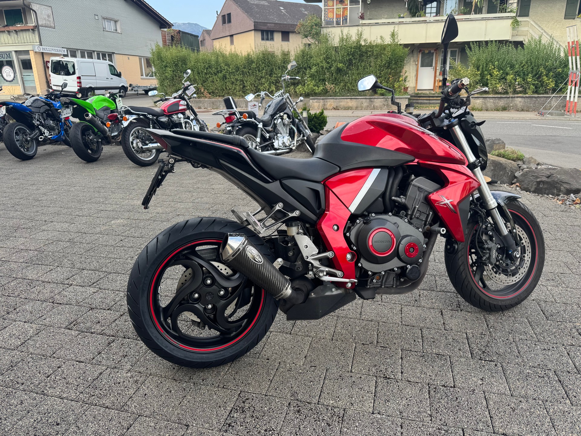 HONDA CB 1000 R ABS-image-2