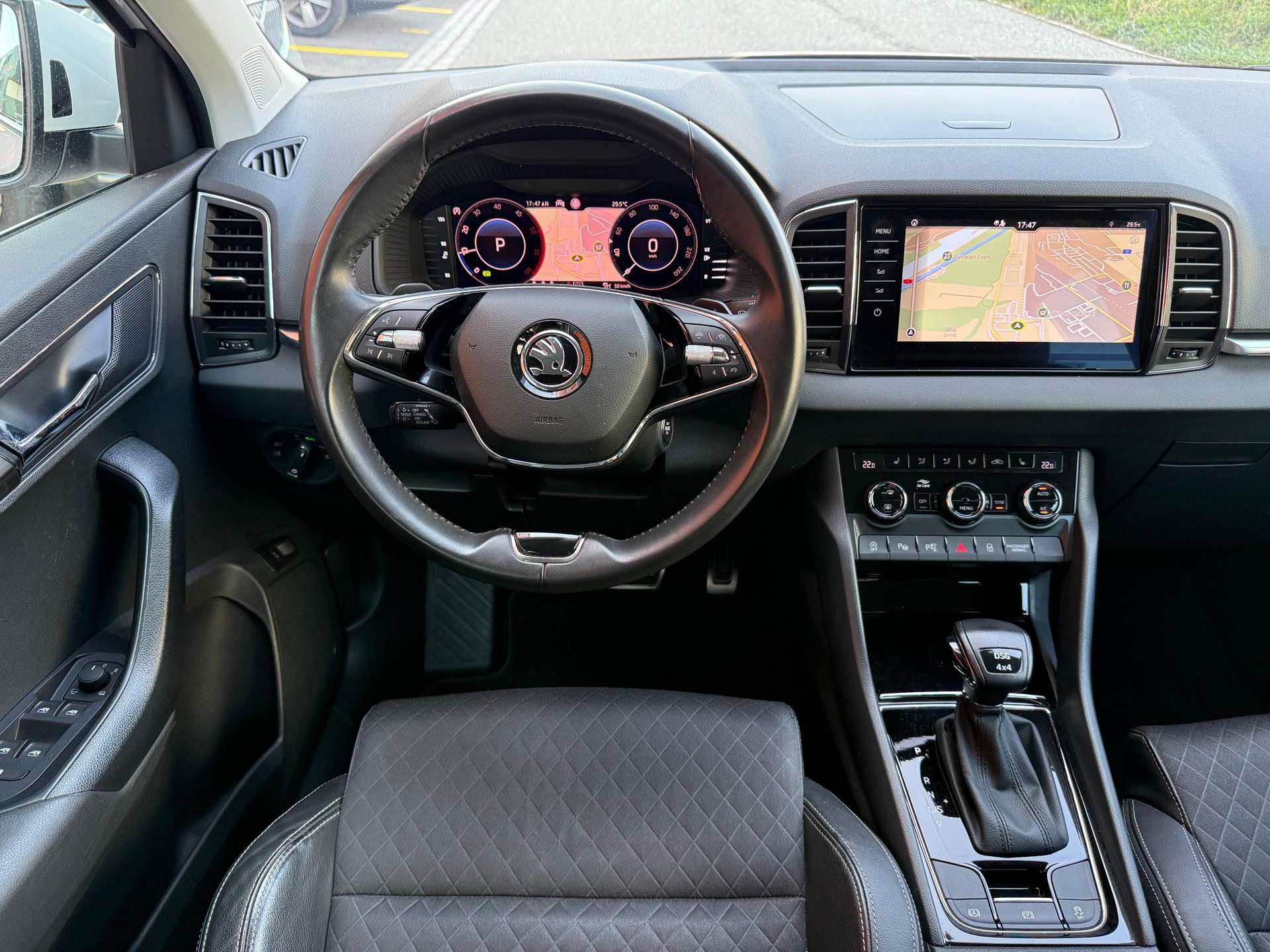 SKODA Karoq 2.0 TDI Style 4x4 DSG-image-20