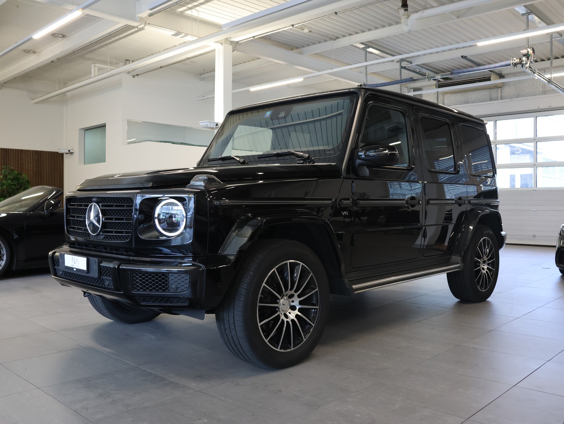 MERCEDES-BENZ G 500 AMG Line 9G-Tronic *360 Kamera* *Panoramadach* *Burmester*-showroom-element-3
