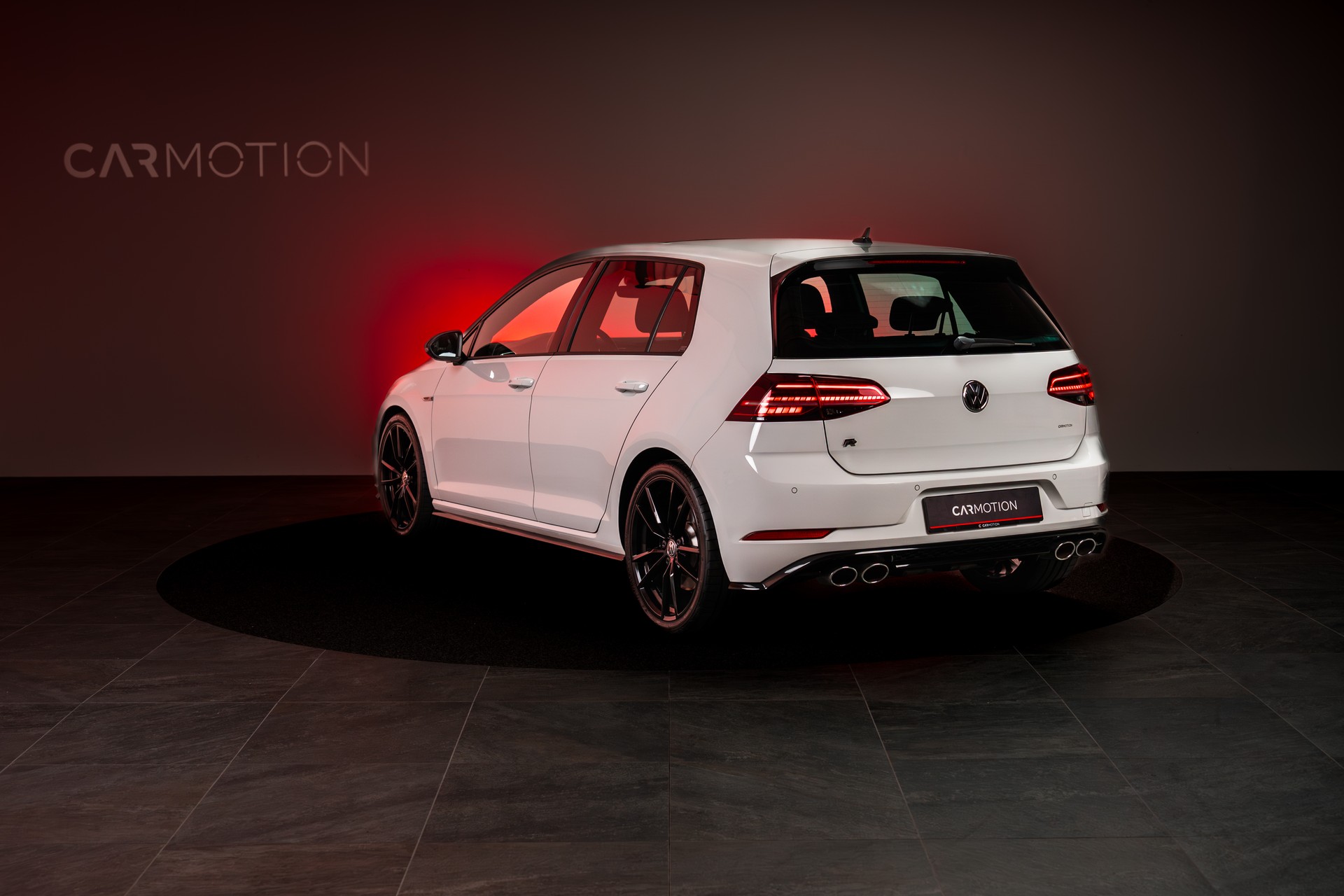 VW Golf VII 2.0 TSI R DSG 4motion / Facelift / Panorama-Schiebedach / Virtual Cockpit-image-6