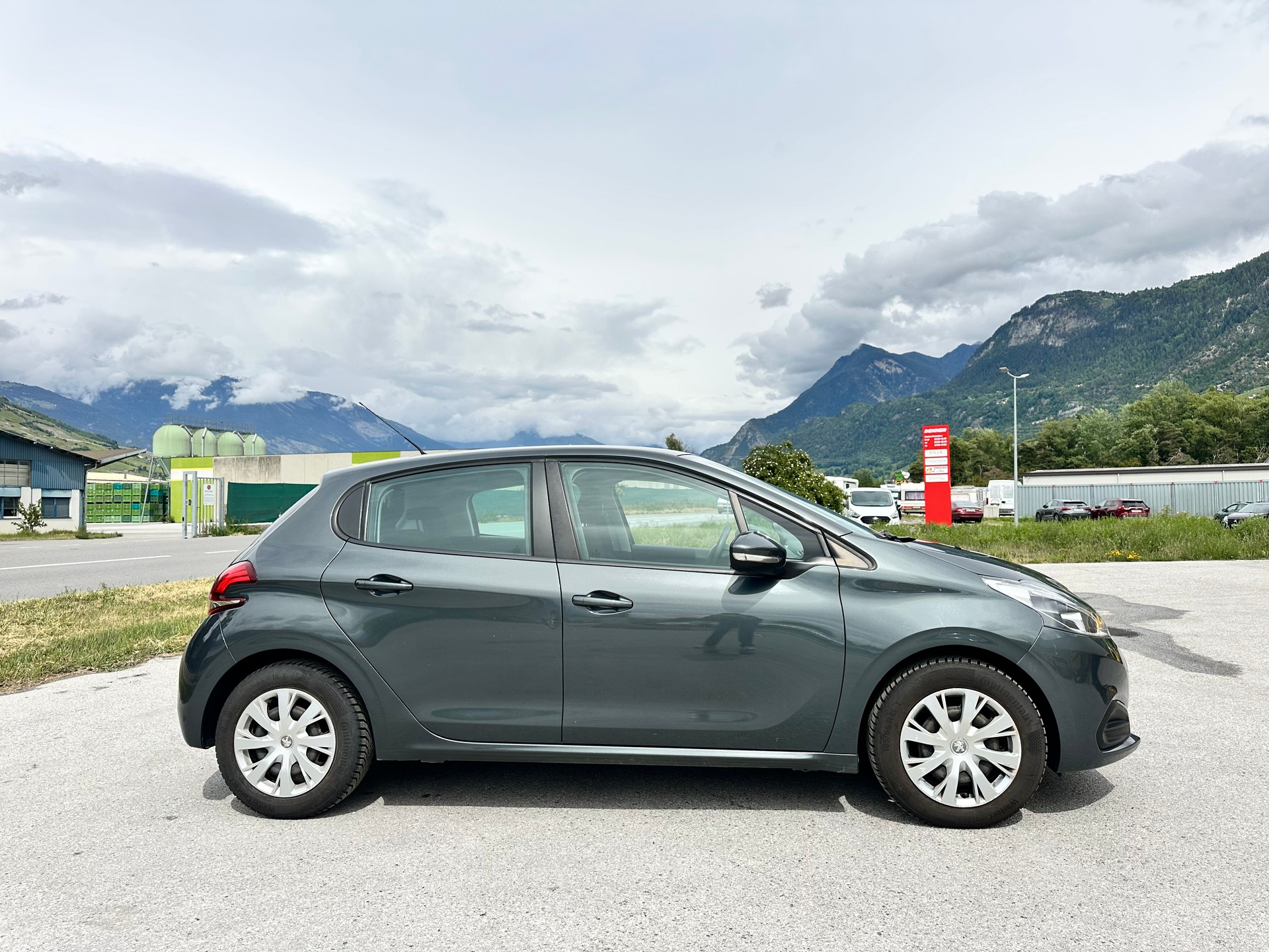 PEUGEOT 208 1.2 PureTech Active-image-5