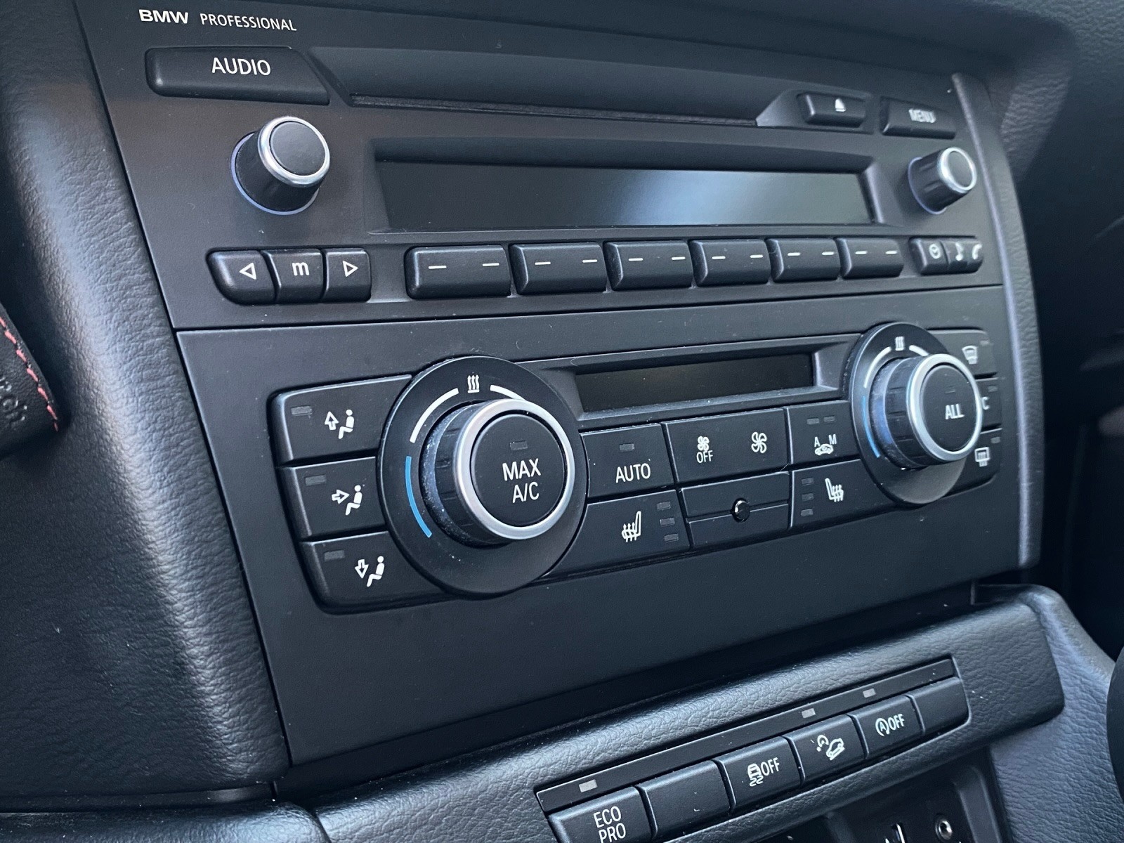 BMW X1 xDrive 18d Steptronic-image-13