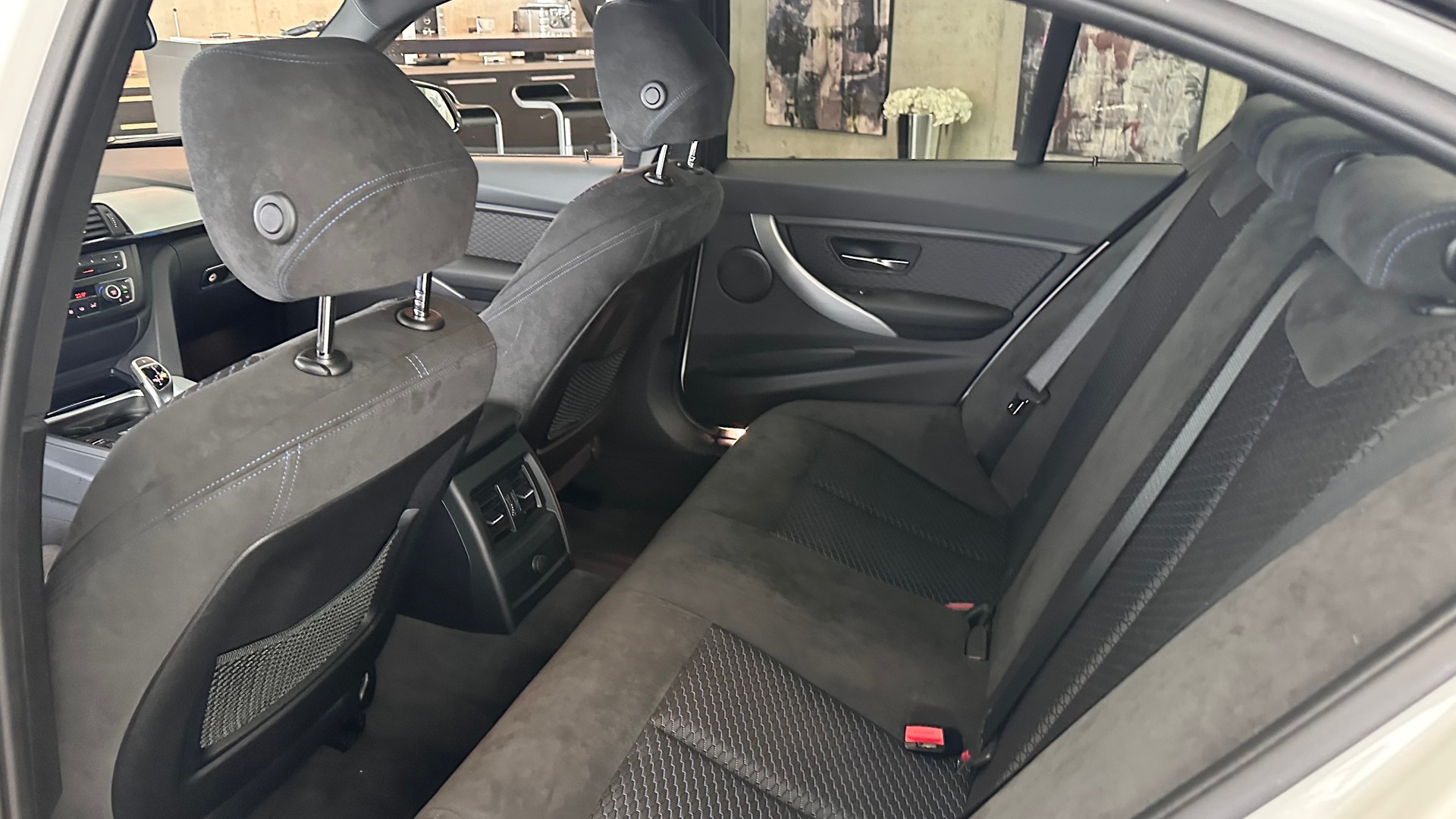 BMW 320d xDrive SAG-image-23
