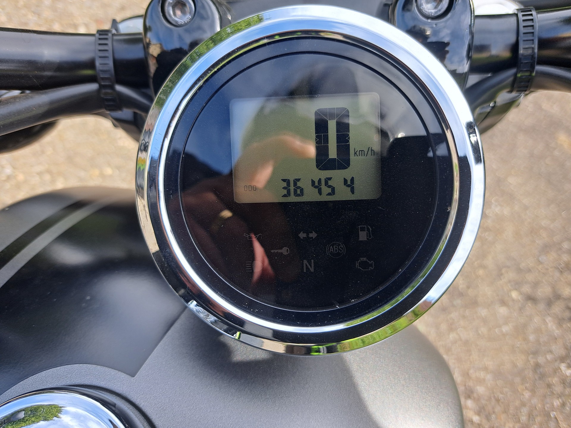 YAMAHA XV 950 R ABS-image-4