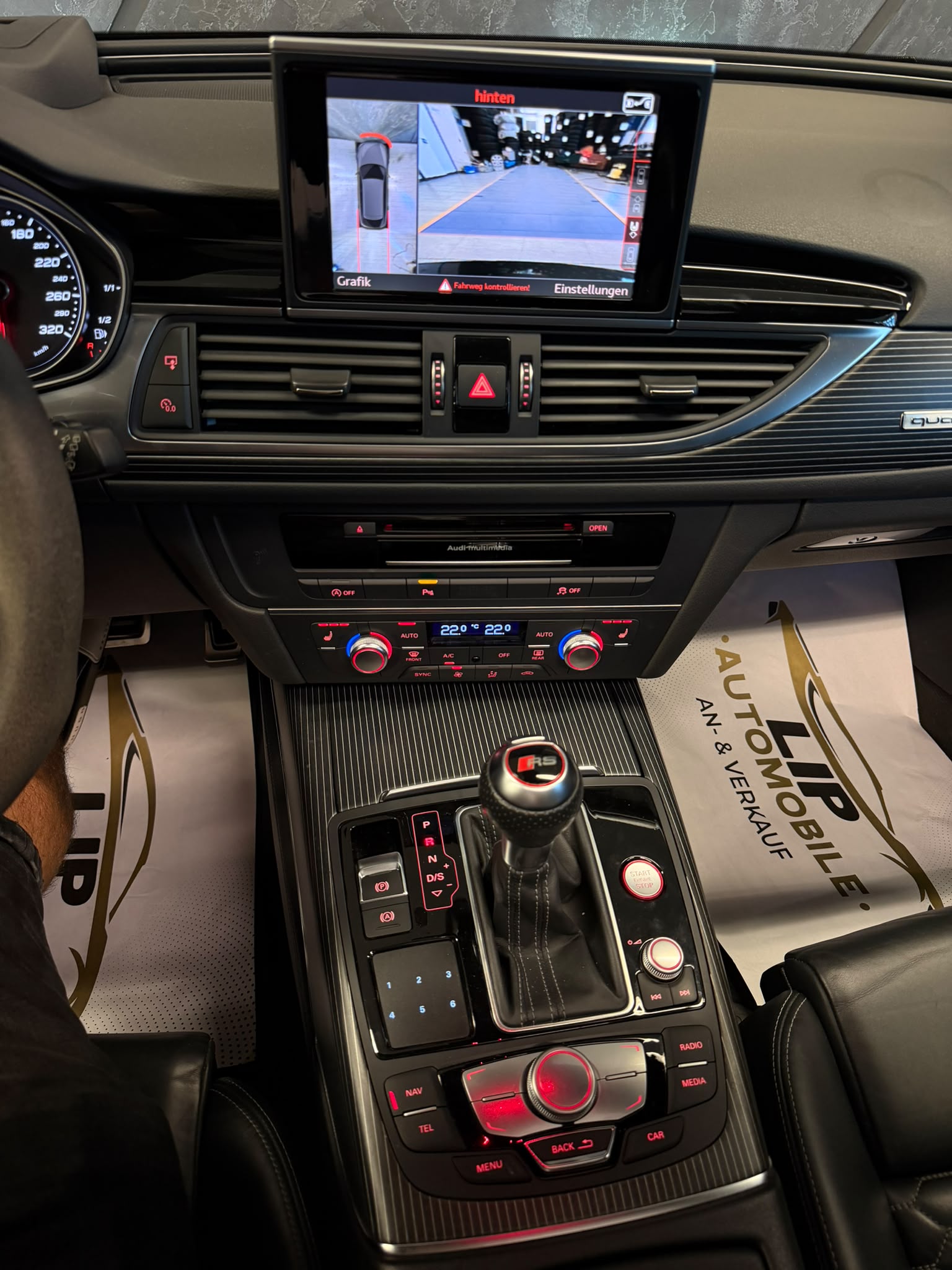 AUDI RS6 Avant 4.0 TFSI V8 performance quattro-image-12