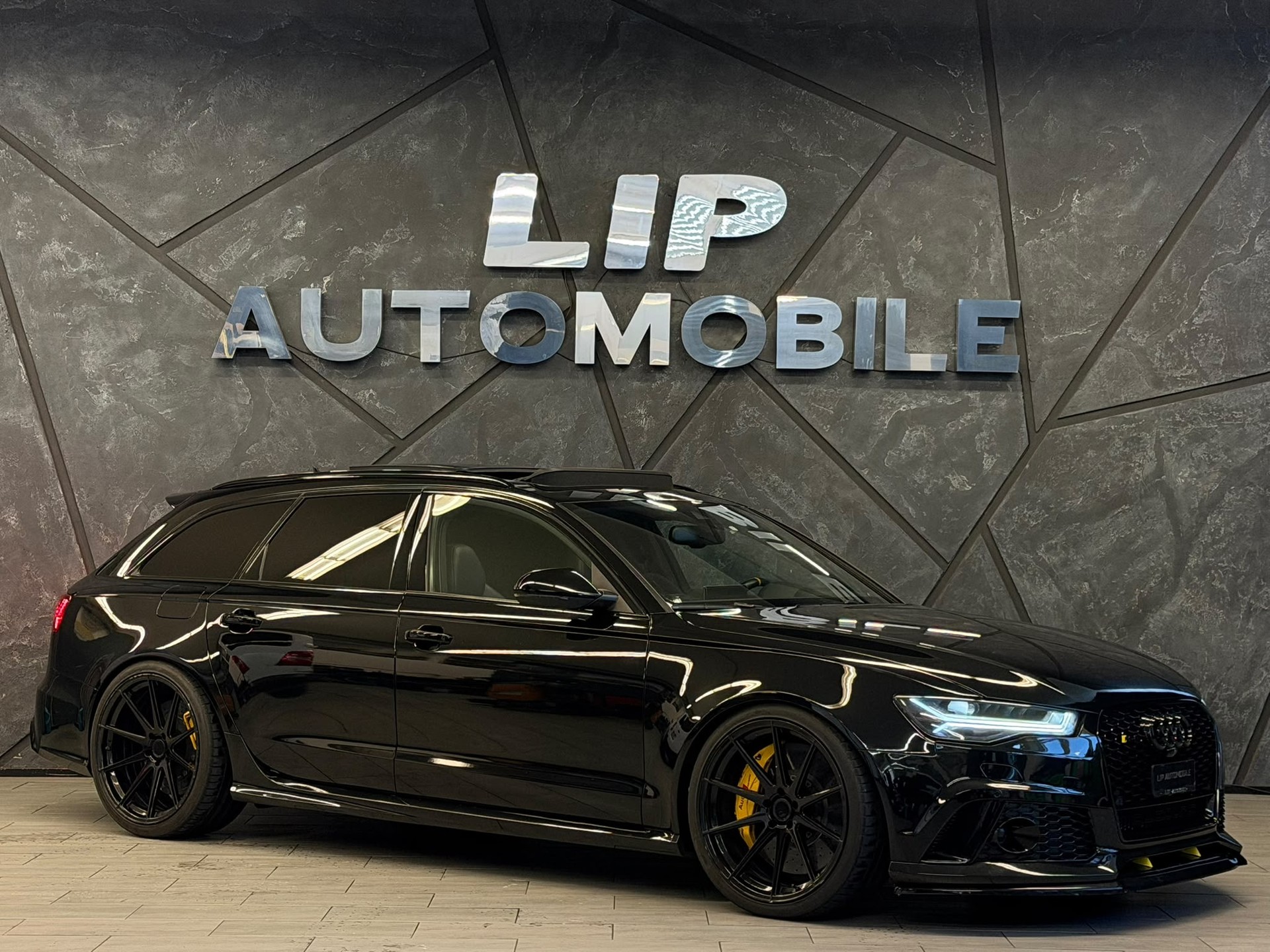 AUDI RS6 Avant 4.0 TFSI V8 performance quattro-showroom-element-2