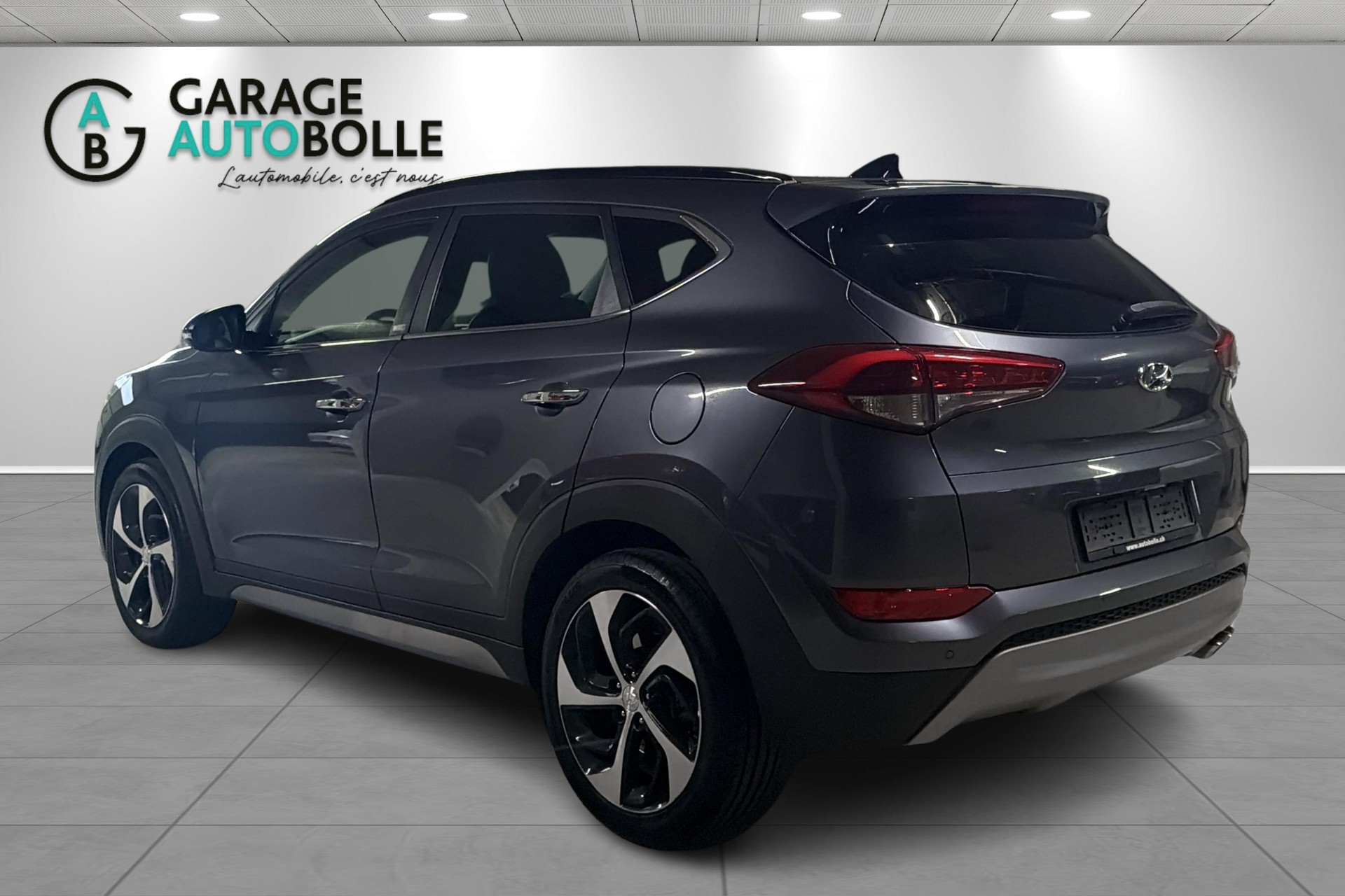 HYUNDAI Tucson 2.0 CRDI Vertex 4WD Automatic-image-4