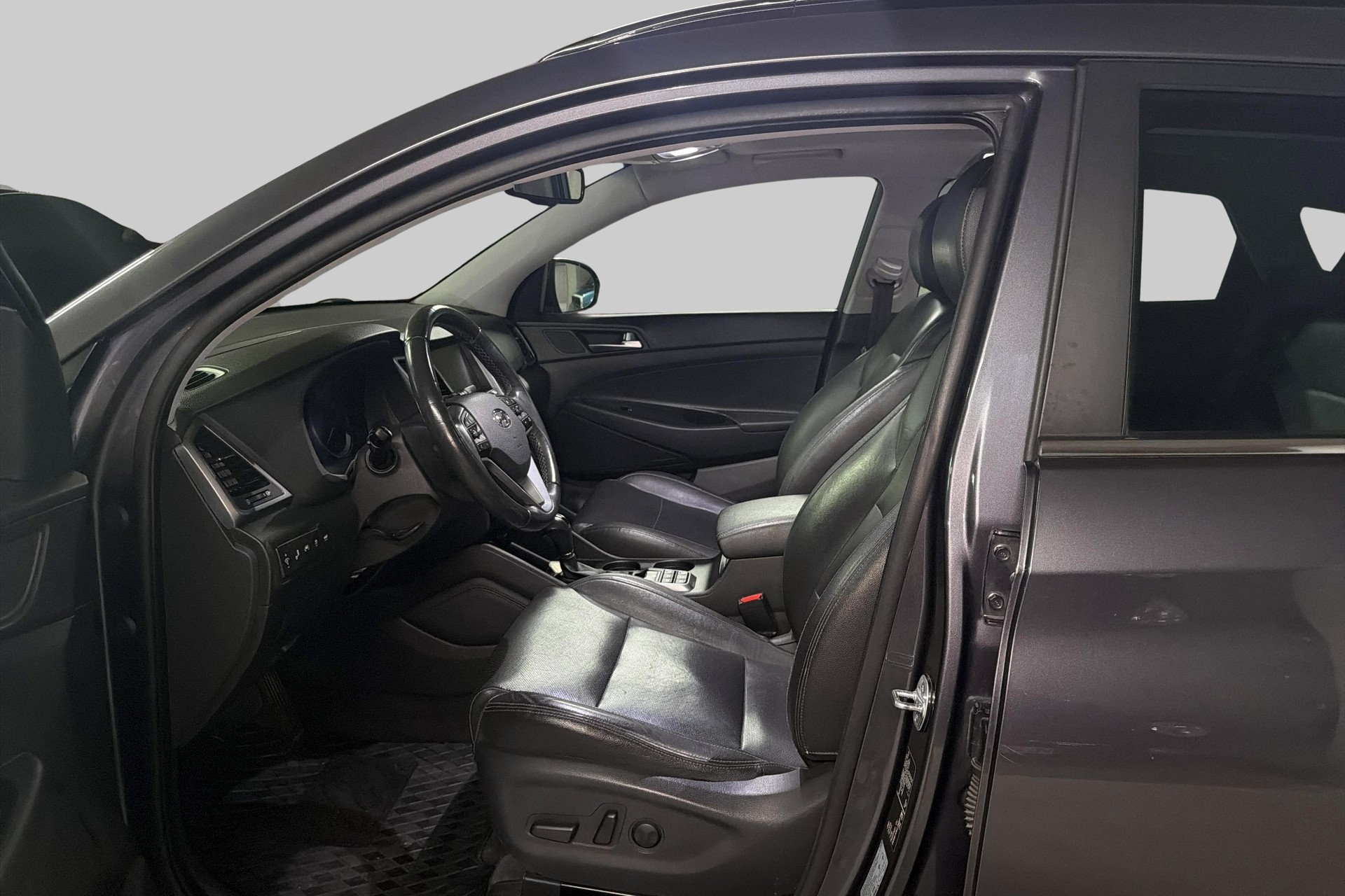 HYUNDAI Tucson 2.0 CRDI Vertex 4WD Automatic-image-7