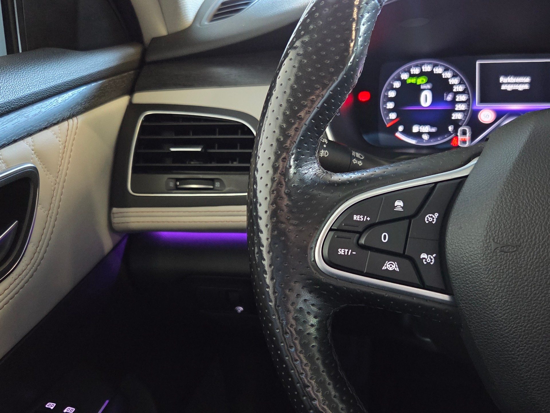 RENAULT Talisman Grandtour 1.8 TCe Initiale EDC-image-11