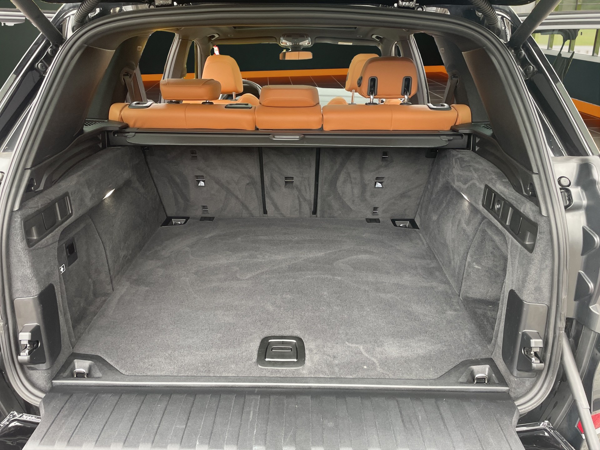 BMW X5 xDrive M50d Steptronic-image-15