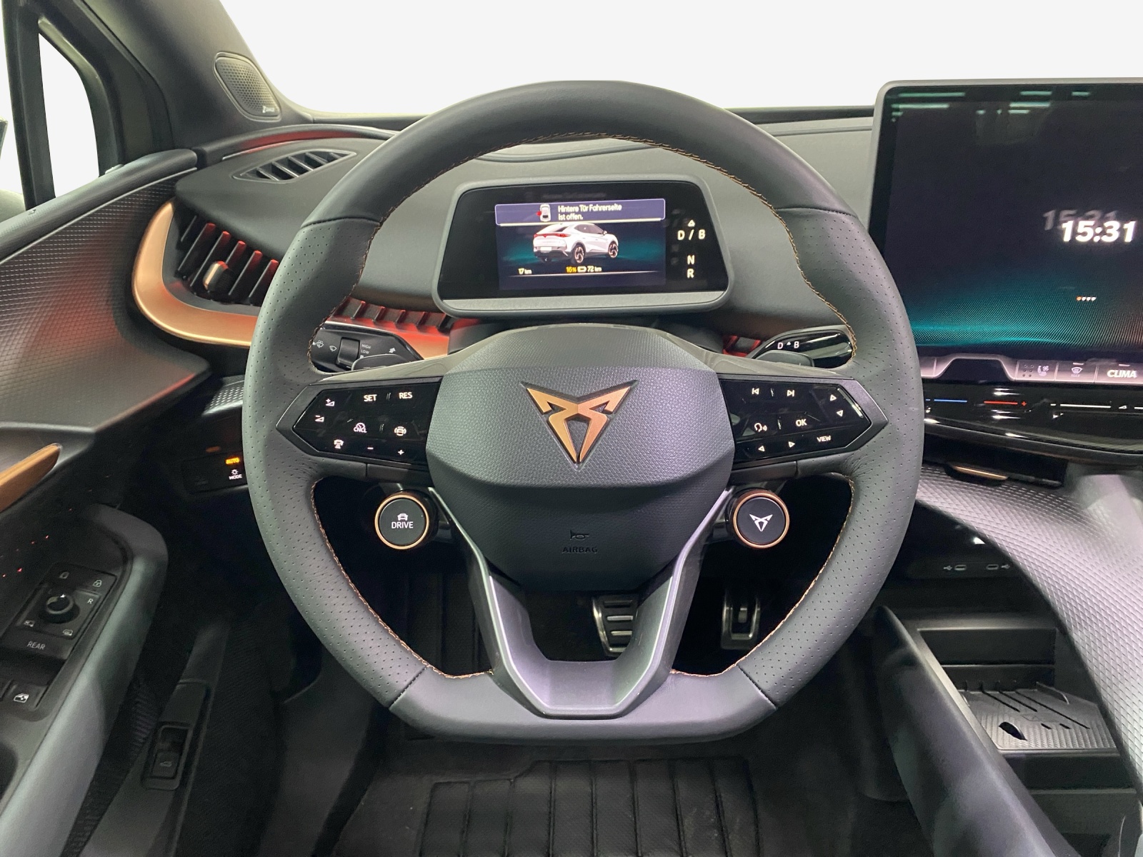 CUPRA Tavascan 77 kWh Edge 4D-image-9