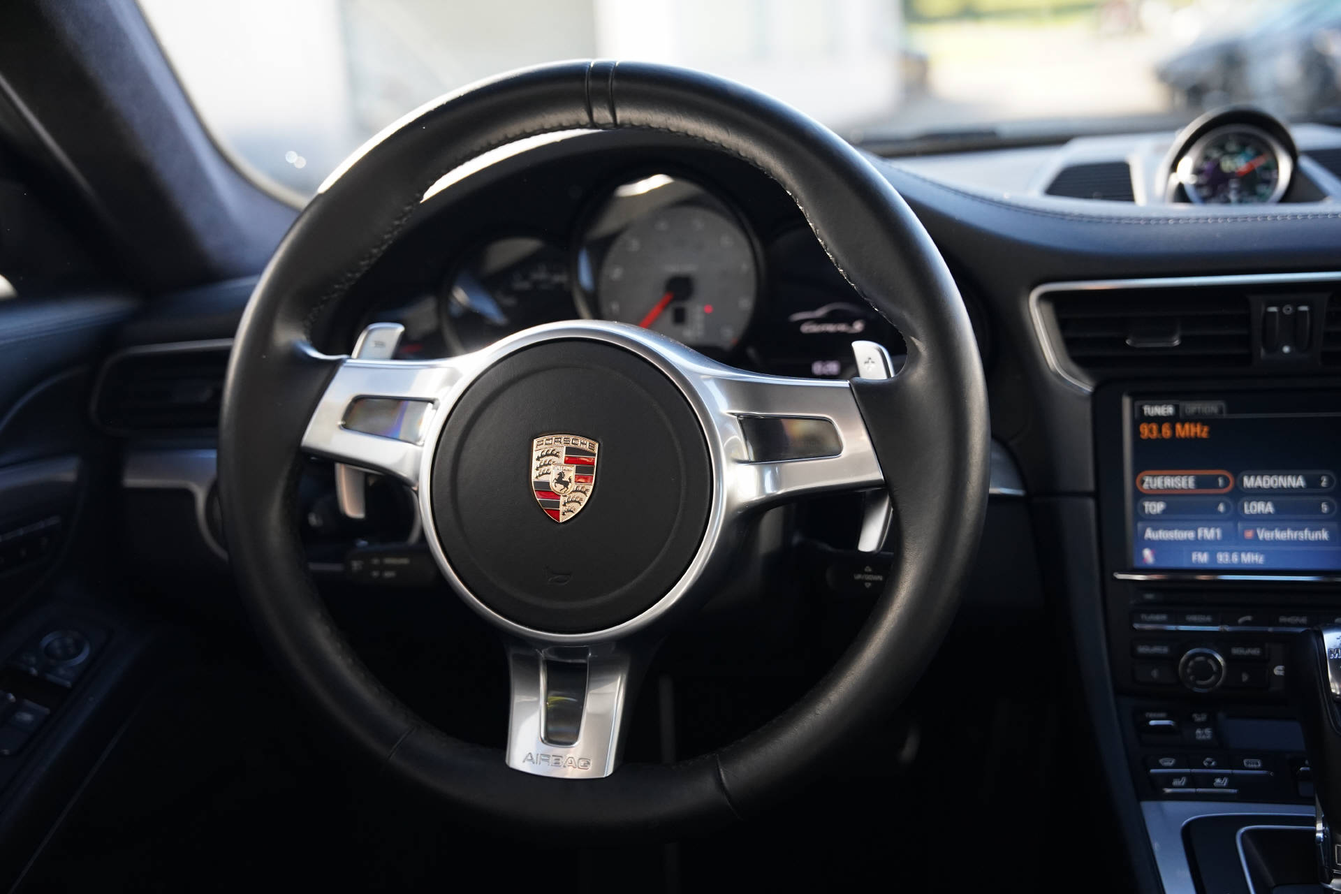 PORSCHE 911 Carrera S PDK-image-12