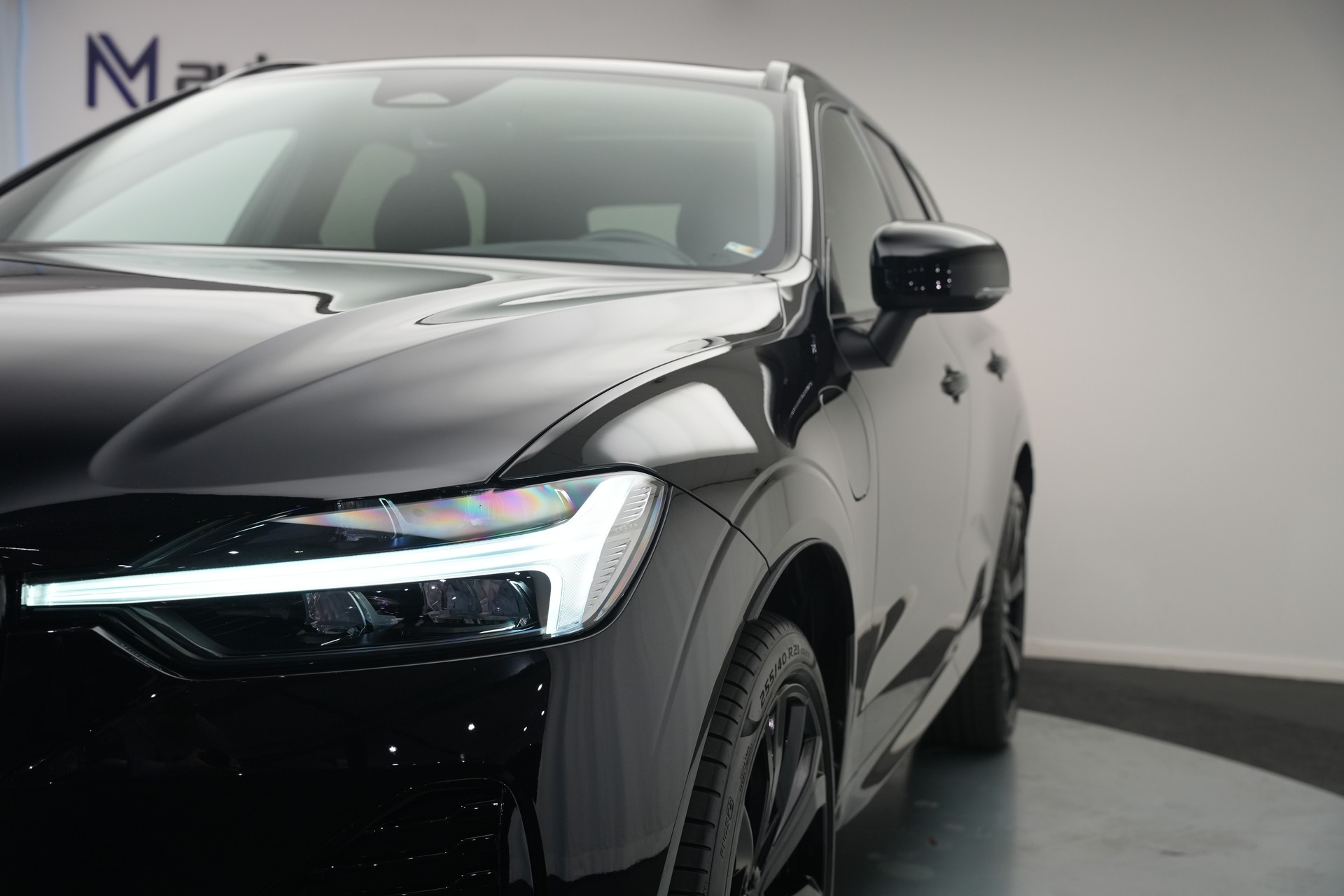 VOLVO XC60 T8 eAWD PluginHybrid Black Edition Geartronic *Panorama* *Standheizung*-image-42