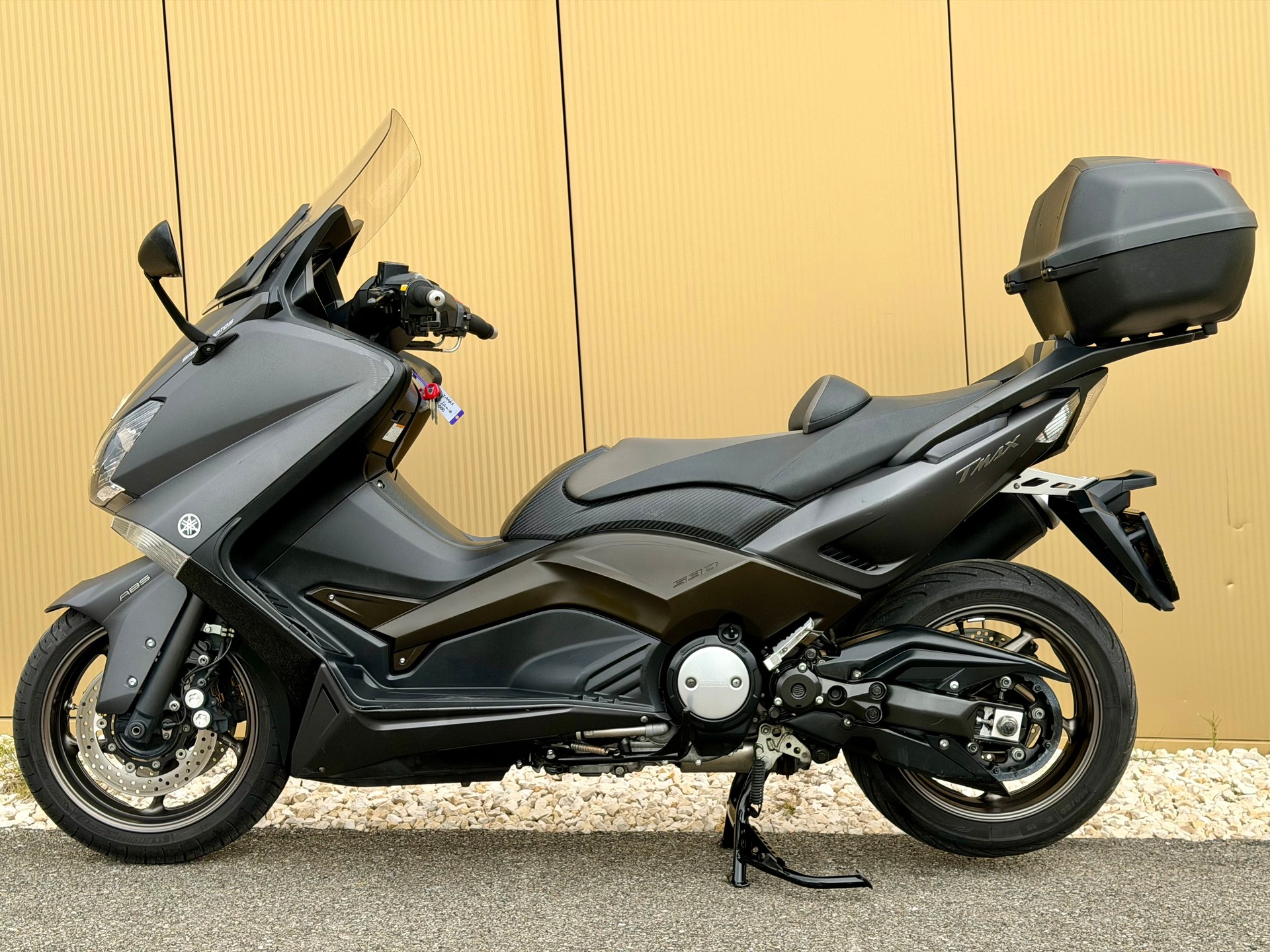 YAMAHA T-MAX XP 530 ABS-image-10