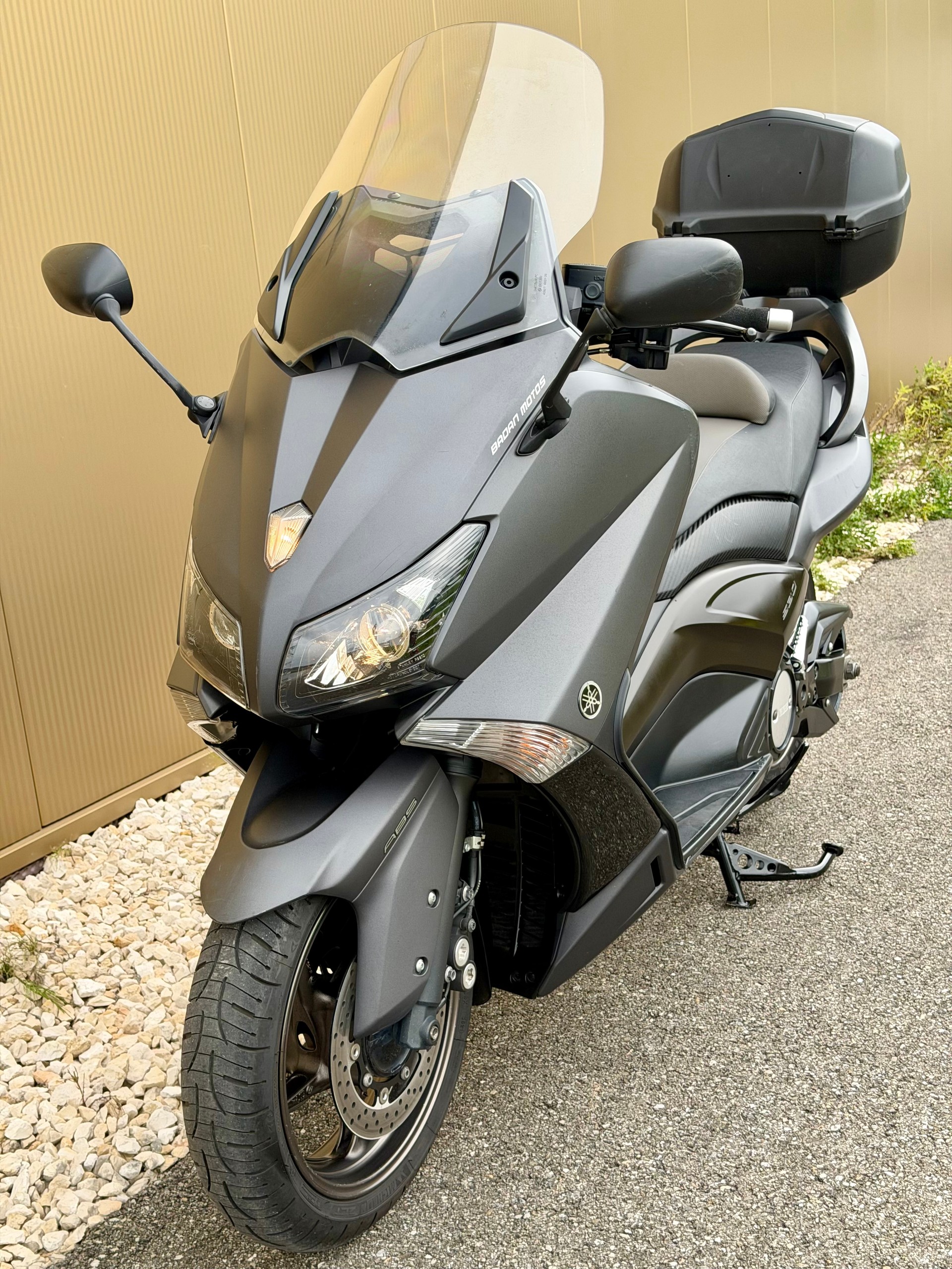 YAMAHA T-MAX XP 530 ABS-image-7