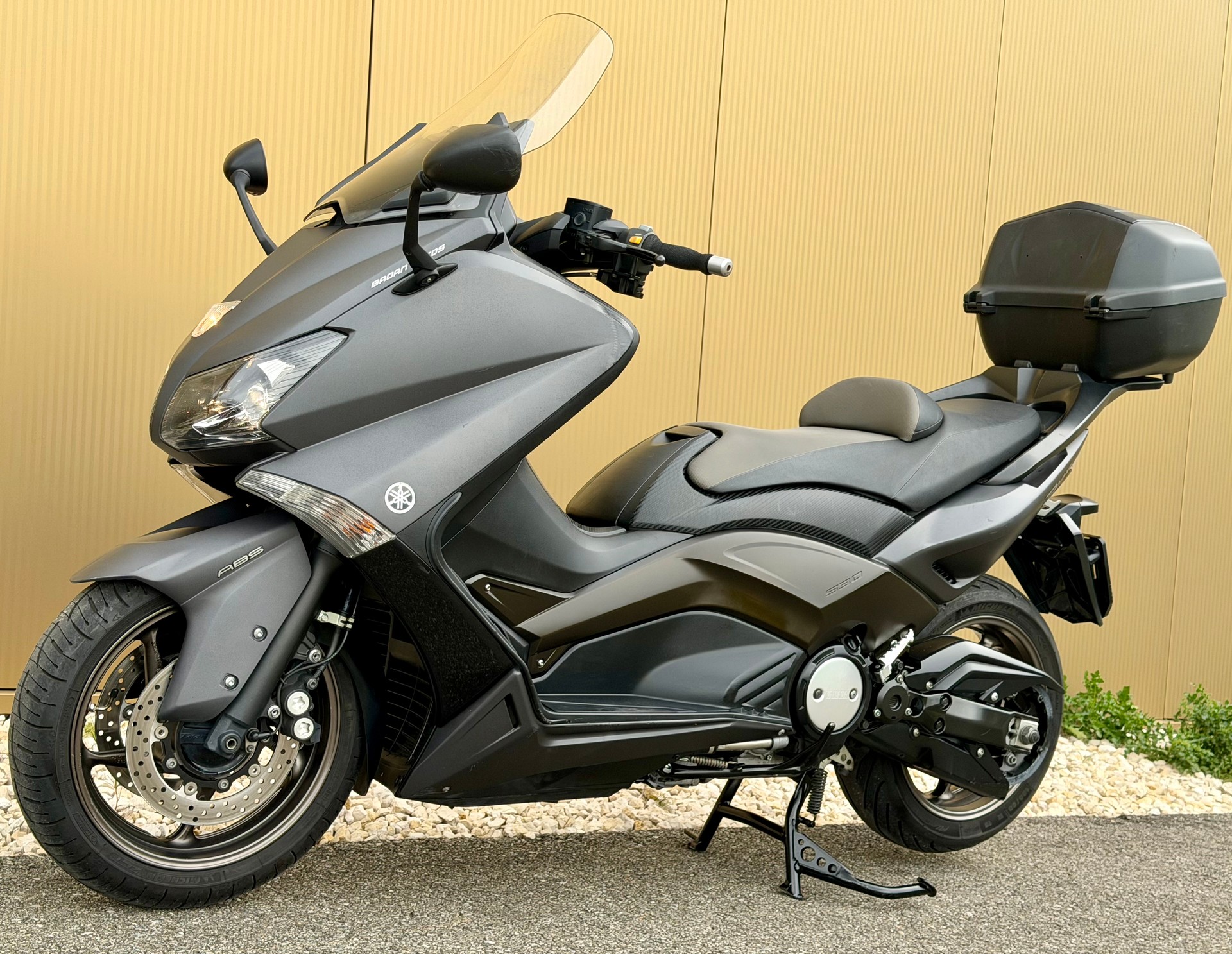 YAMAHA T-MAX XP 530 ABS-image-9