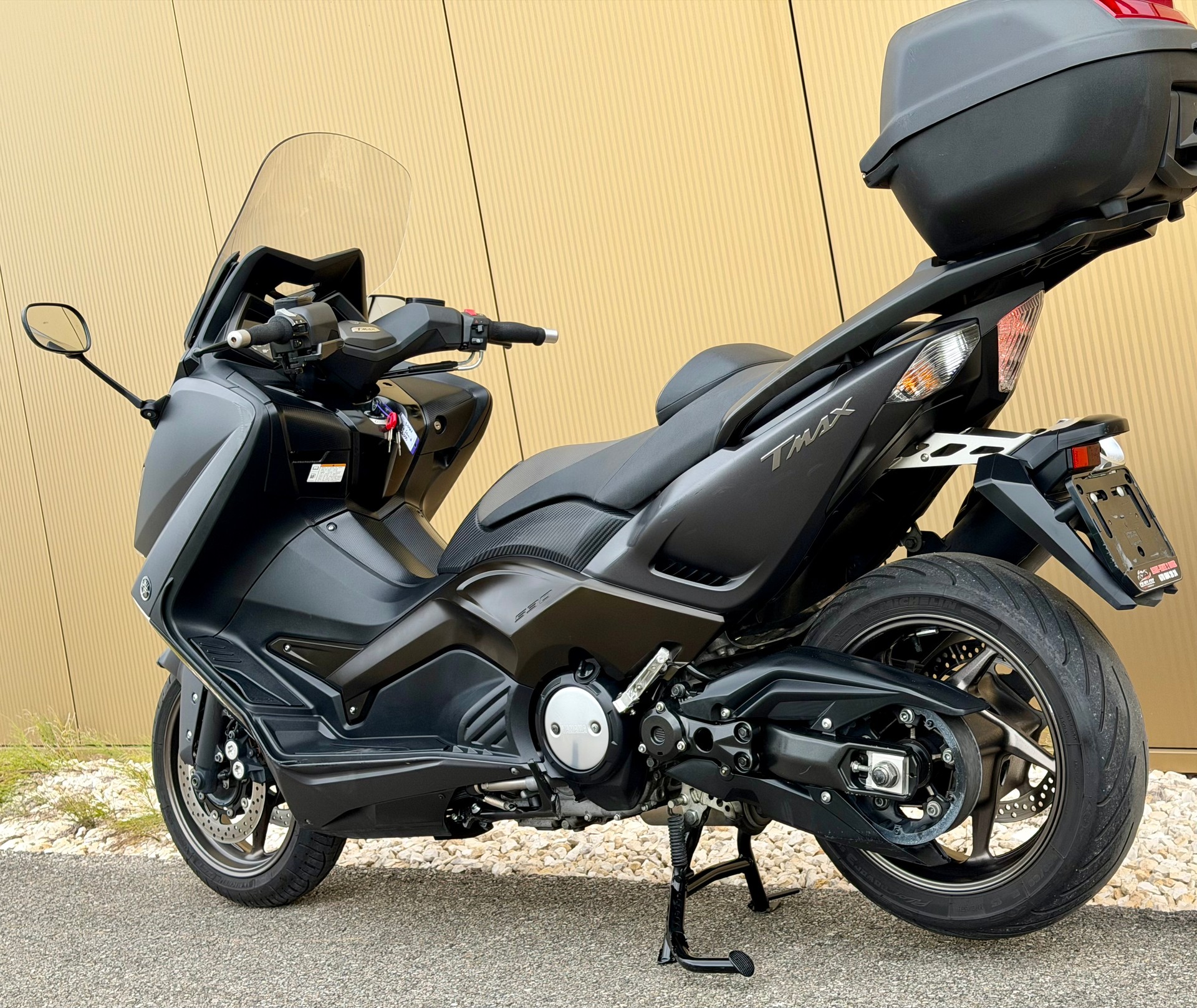YAMAHA T-MAX XP 530 ABS-image-11