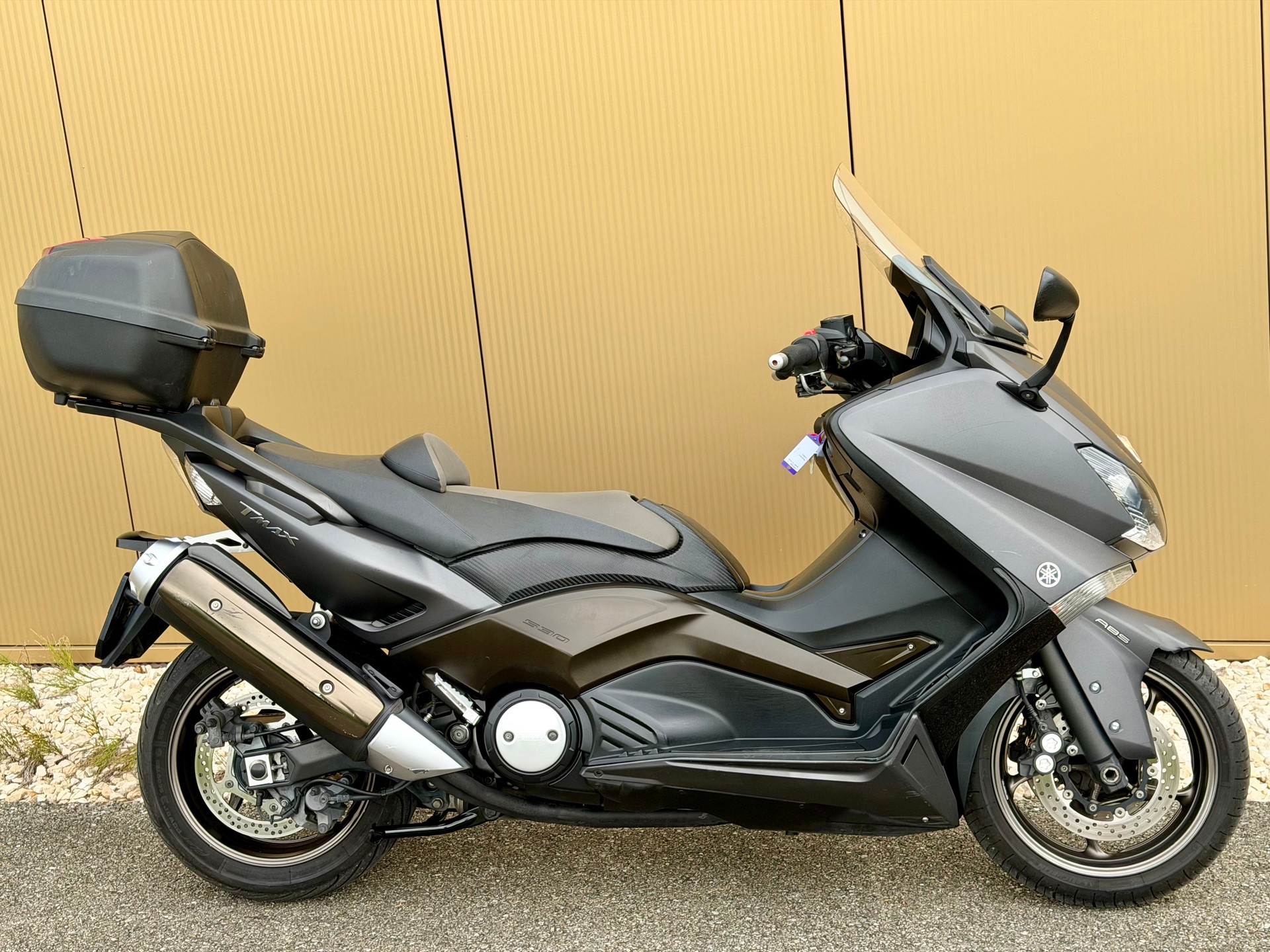YAMAHA T-MAX XP 530 ABS-image-3