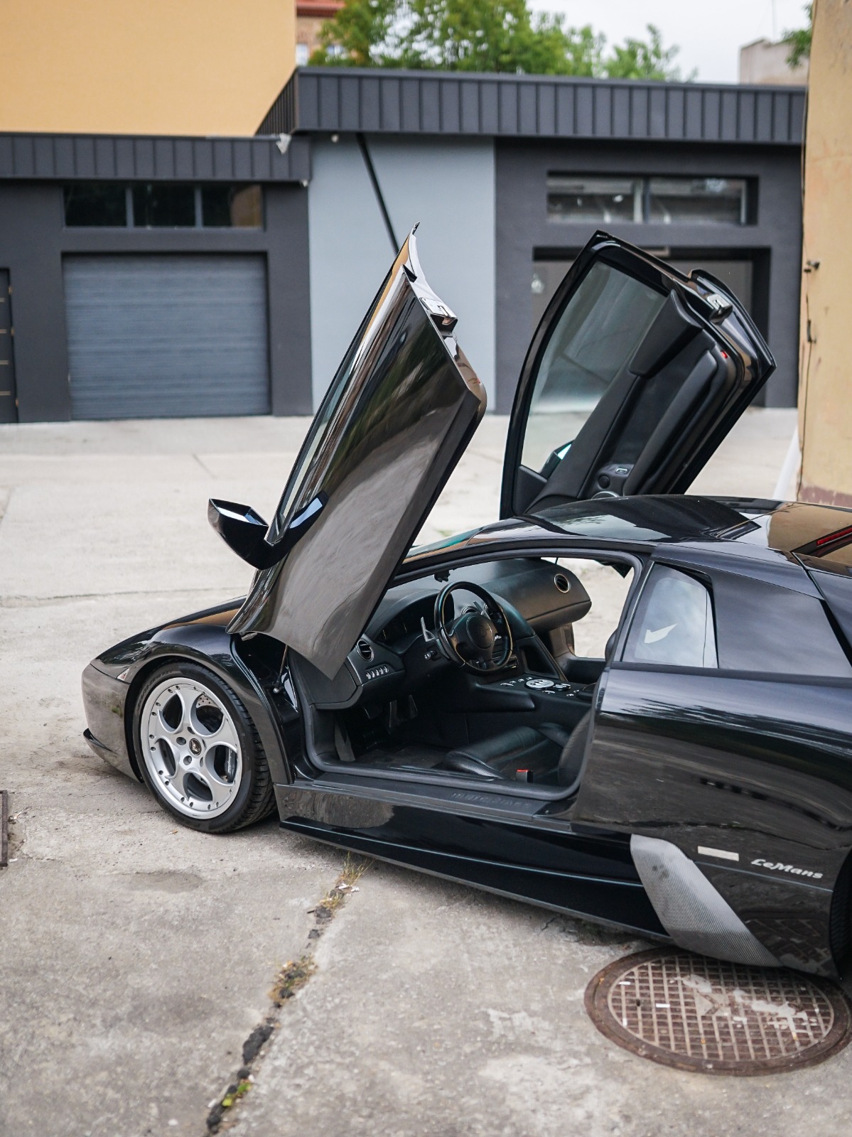 LAMBORGHINI Murciélago 6.2 Coupé-image-4