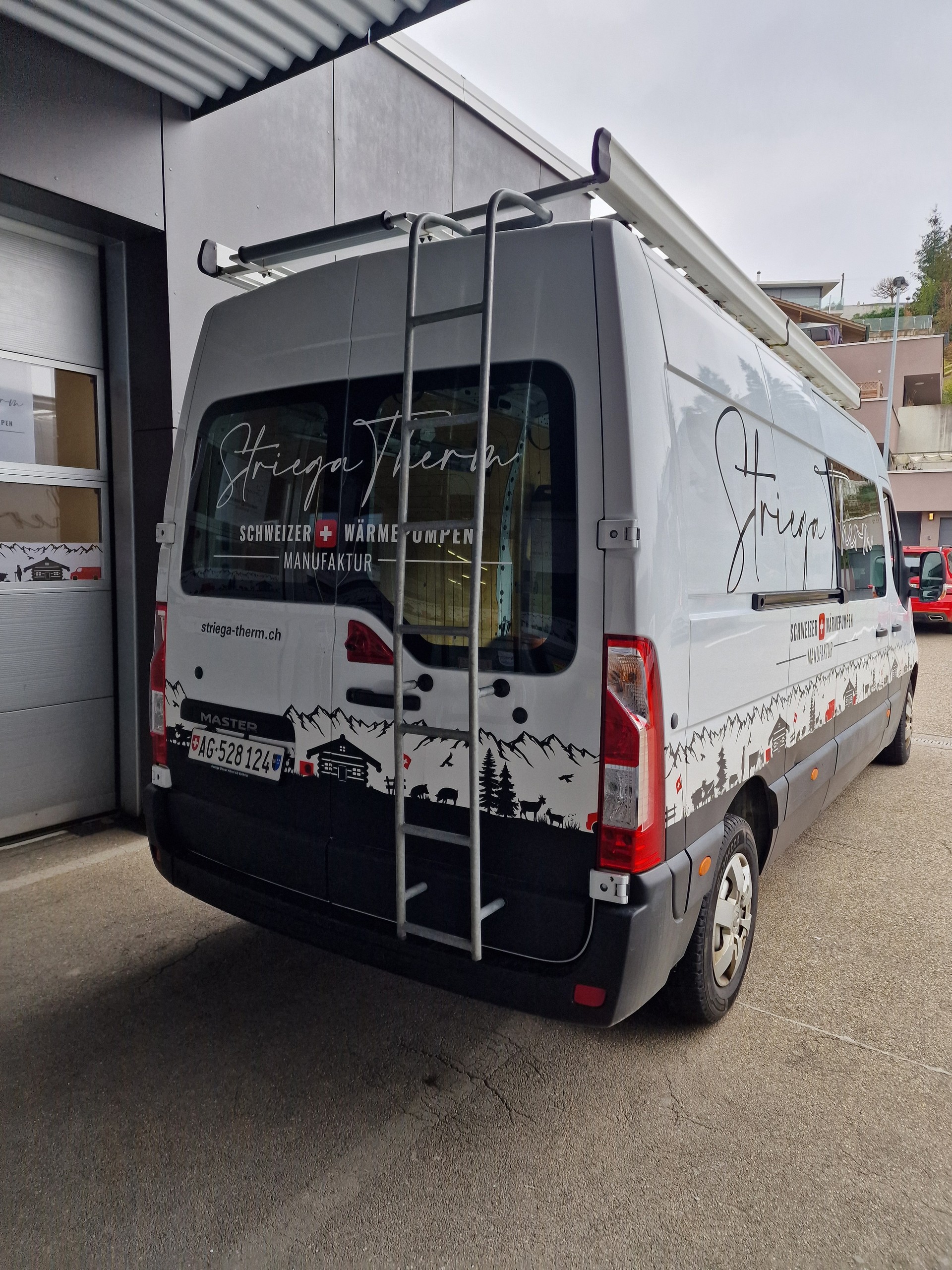 RENAULT Master T35 ENERGY 2.3dCi 145 L3H2-image-2