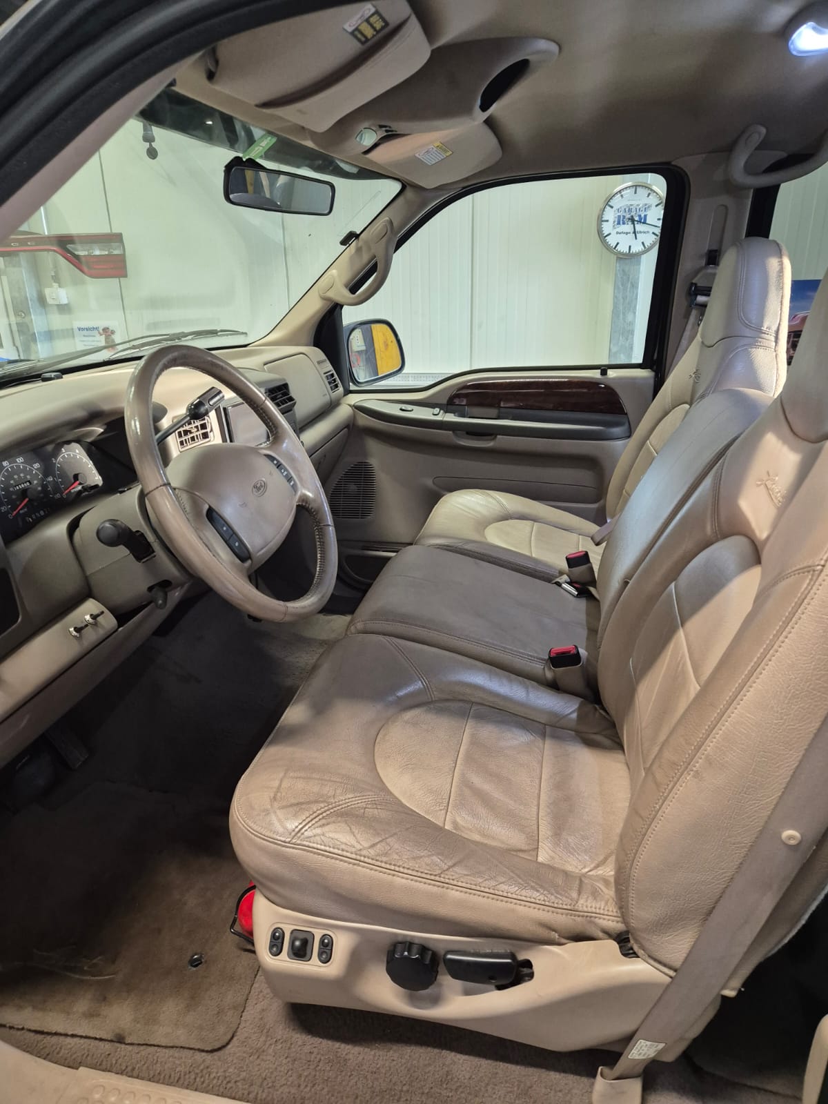 FORD F250-image-12