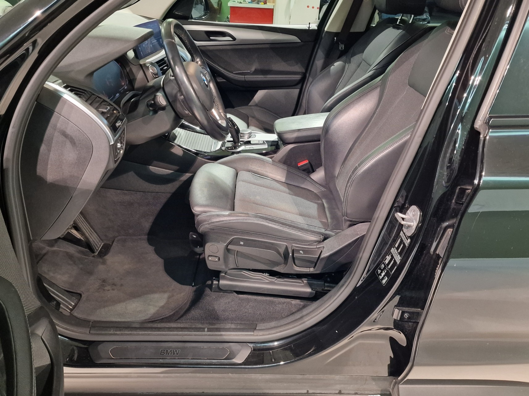 BMW X3 xDrive 20d Individual xLine Steptronic-image-7