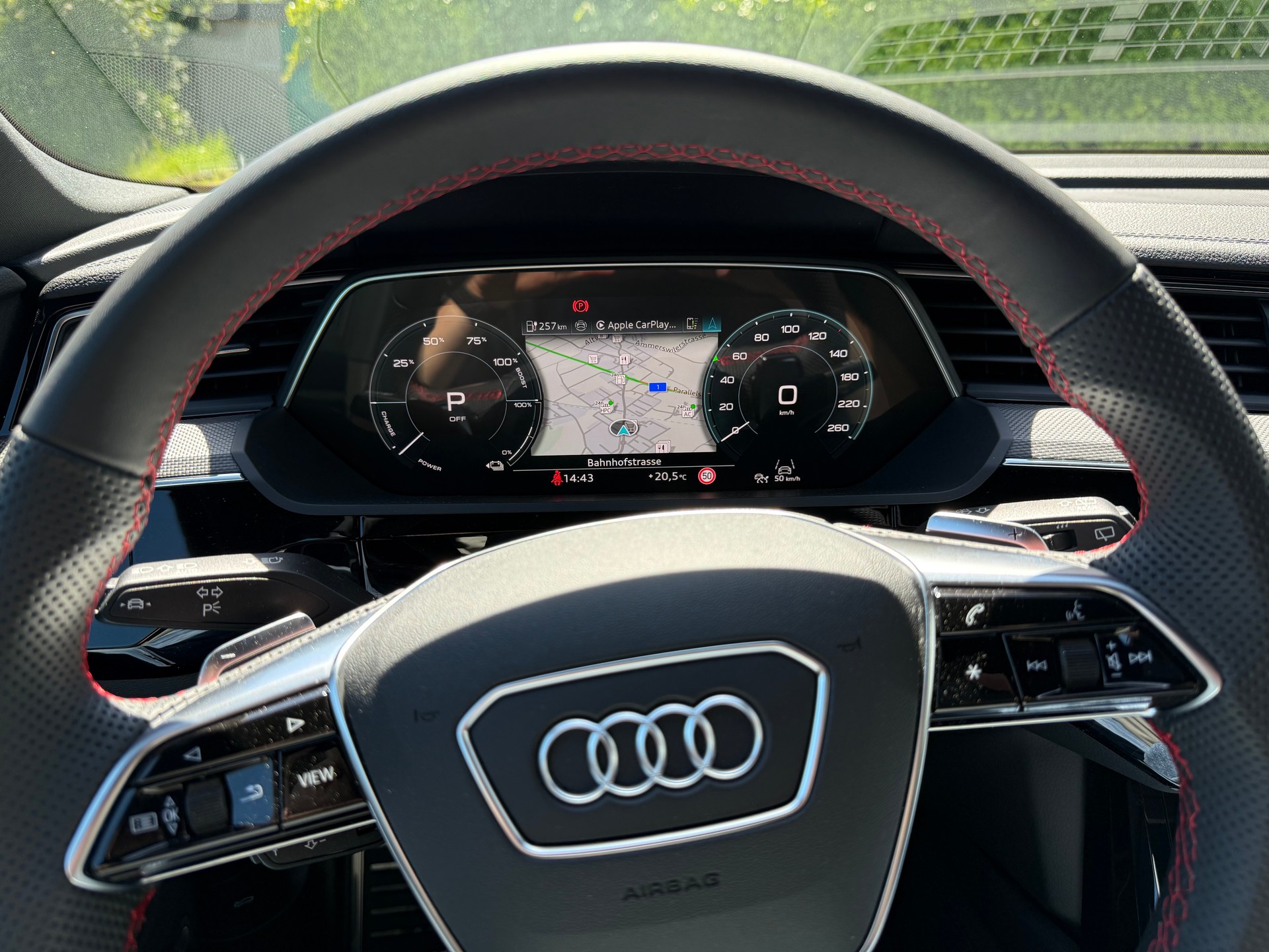 AUDI SQ8 e-tron quattro-image-3