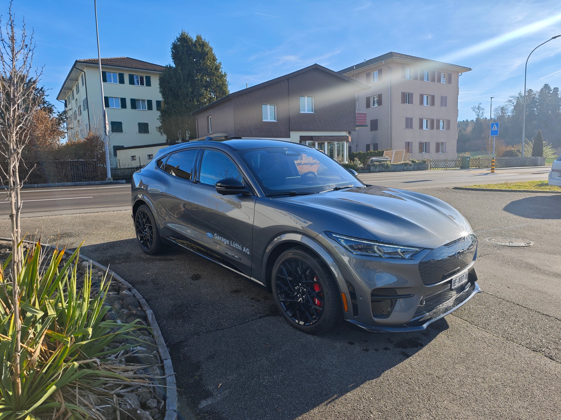 FORD Mustang MACH-E GT AWD 91 kWh-image-4