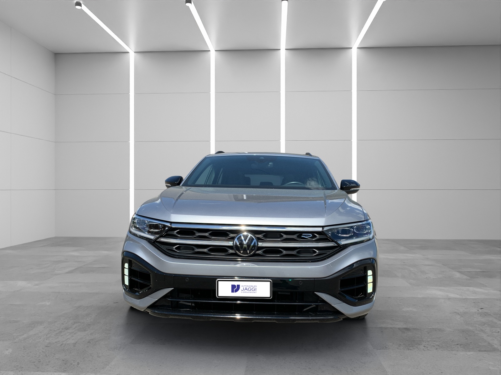 VW T-Roc 2.0 TSI R DSG 4M-image-6