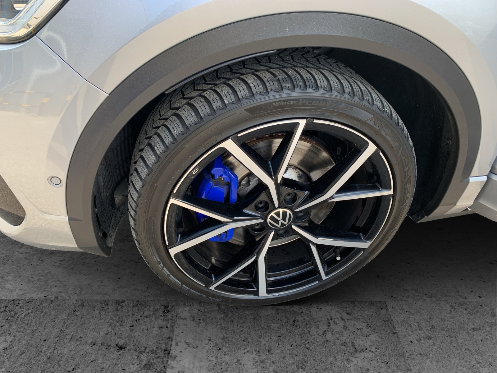 VW T-Roc 2.0 TSI R DSG 4M-image-15