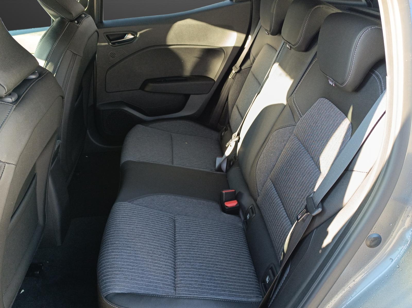 MITSUBISHI Colt 1.6 HEV Intense-image-14