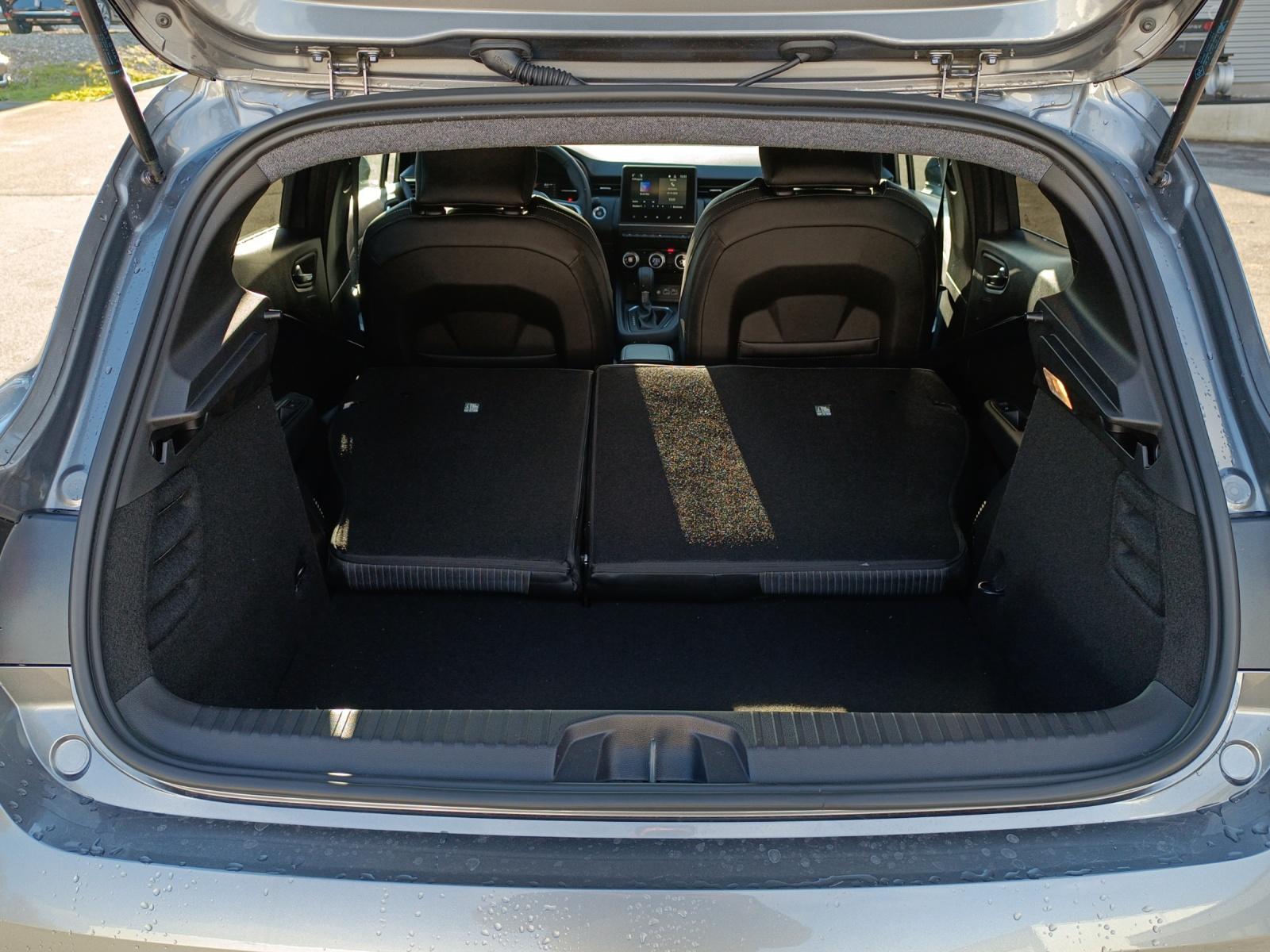 MITSUBISHI Colt 1.6 HEV Intense-image-16
