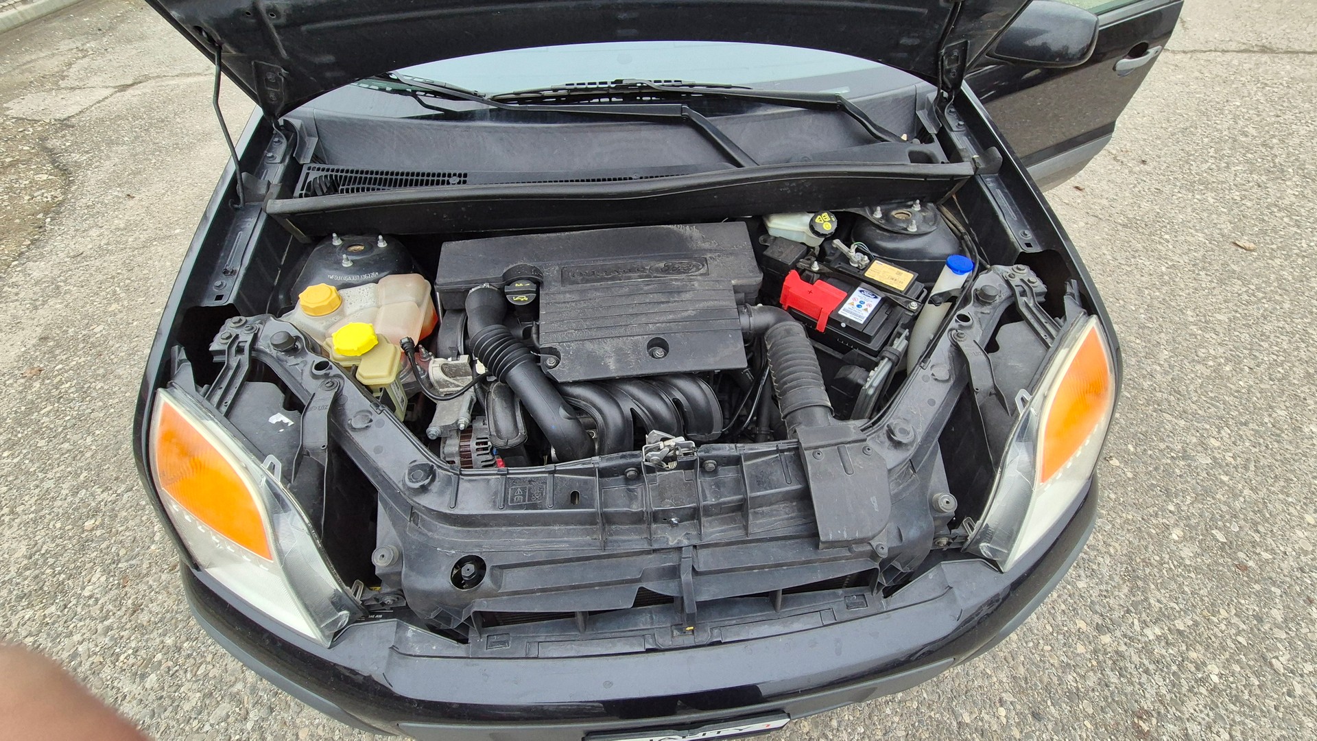 FORD Fusion 1.4 Ambiente-image-11