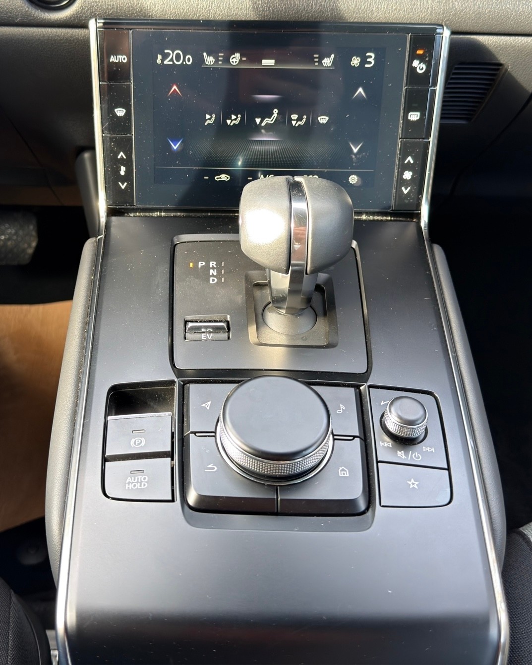 MAZDA MX-30 PHEV e-Skyactiv R-EV 170 Exclusive-Line-image-15