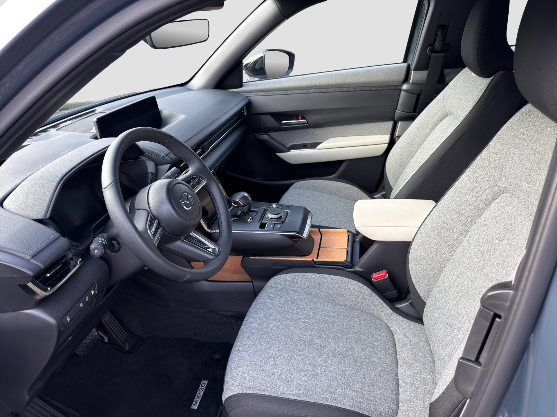 MAZDA MX-30 PHEV e-Skyactiv R-EV 170 Exclusive-Line-image-9
