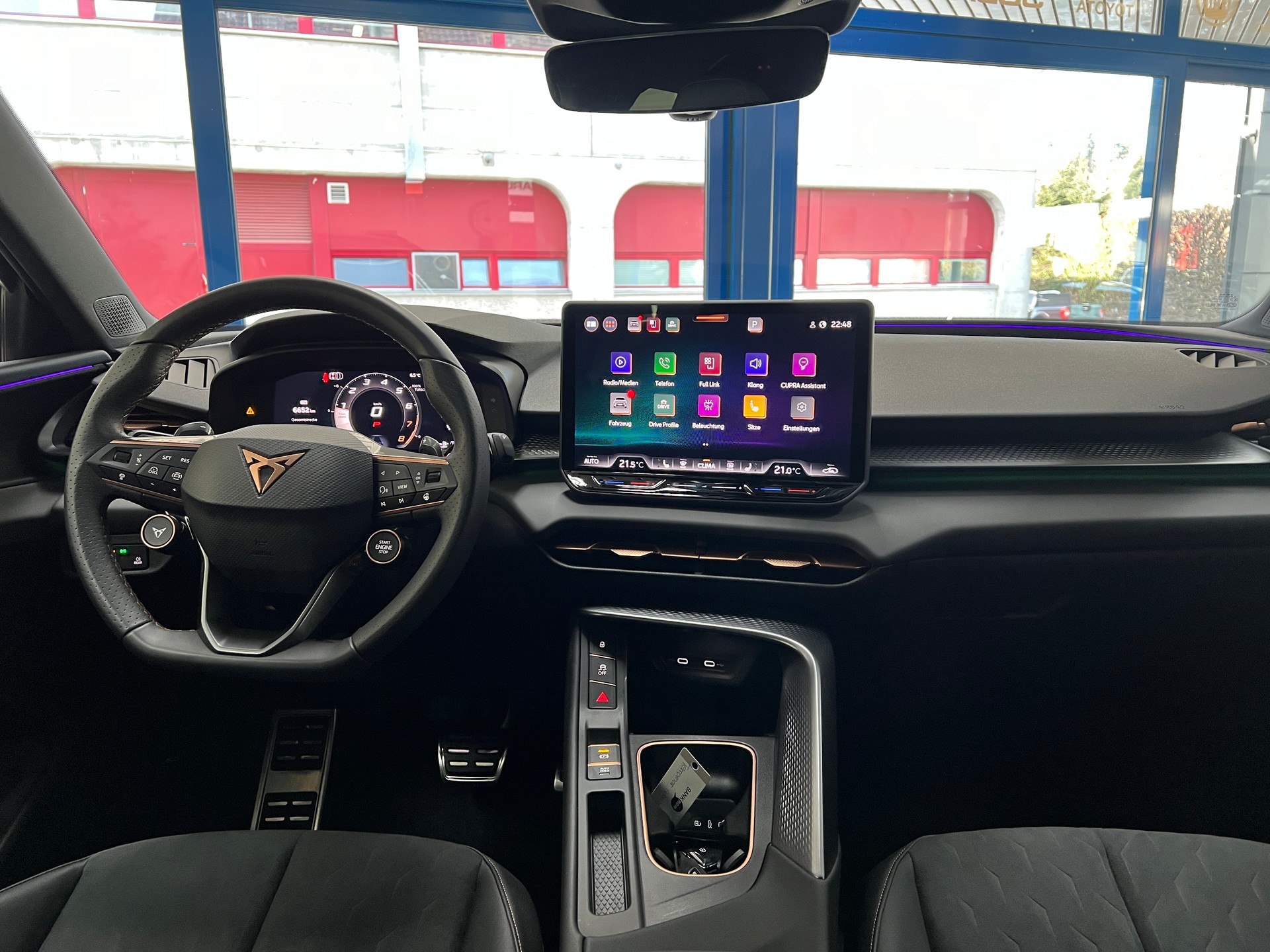 CUPRA Terramar 1.5 eTSI DSG / 5 Jahre Garantie / 4.3% Leasing-image-10