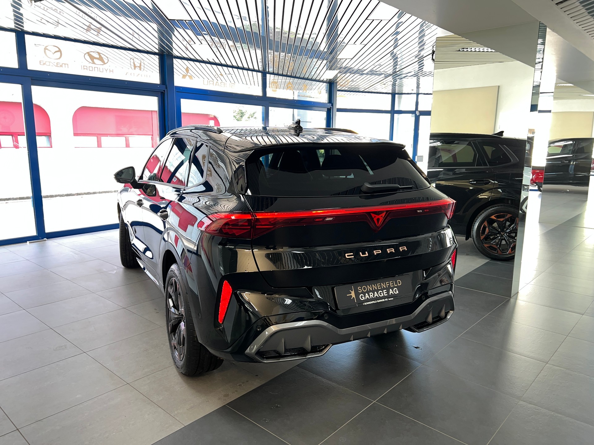 CUPRA Terramar 1.5 eTSI DSG / 5 Jahre Garantie / 4.3% Leasing-showroom-element-2