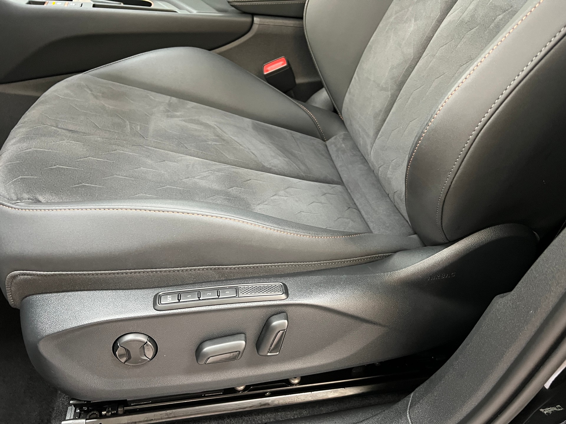 CUPRA Terramar 1.5 eTSI DSG / 5 Jahre Garantie / 4.3% Leasing-image-18