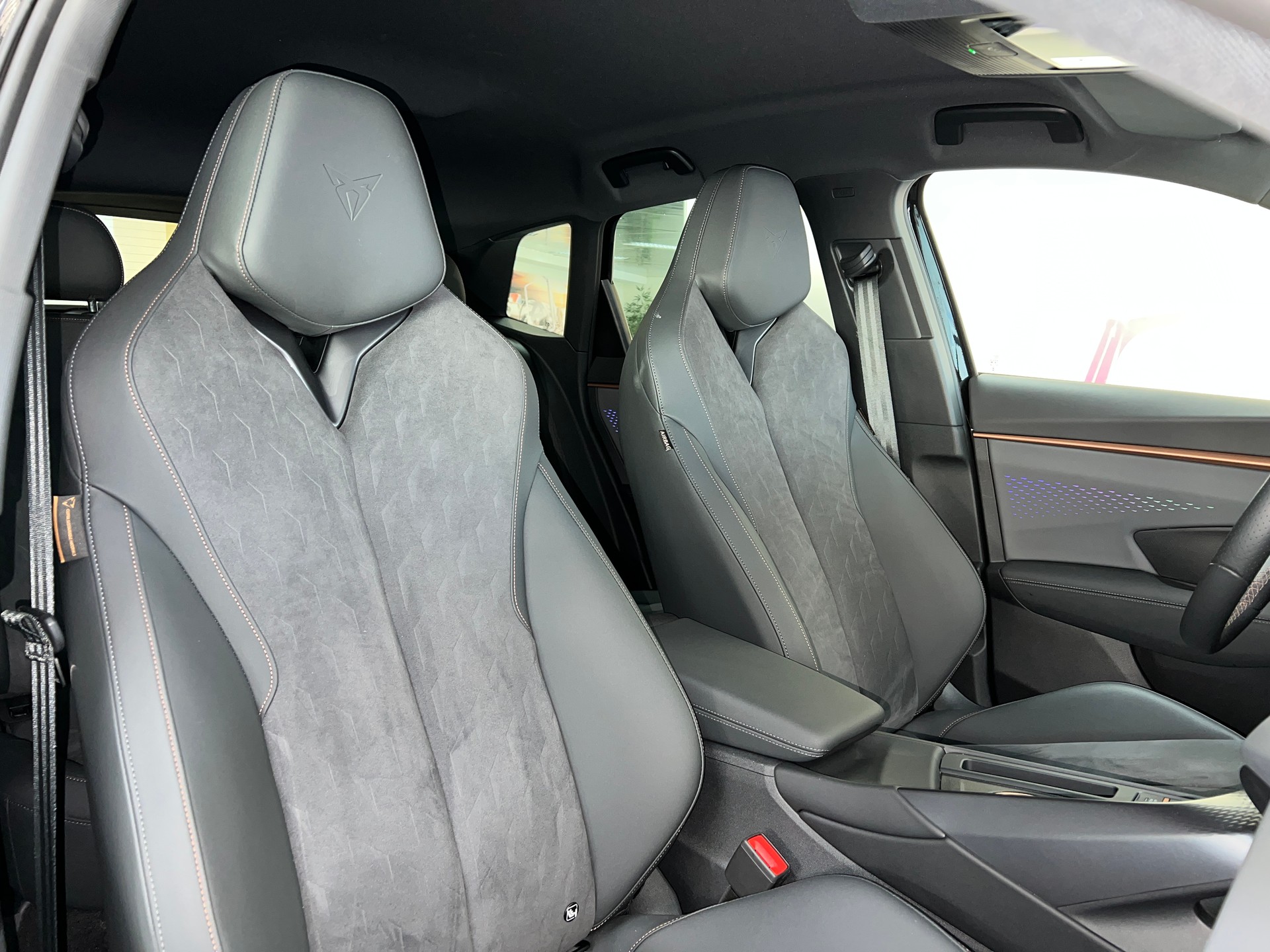 CUPRA Terramar 1.5 eTSI DSG / 5 Jahre Garantie / 4.3% Leasing-image-8