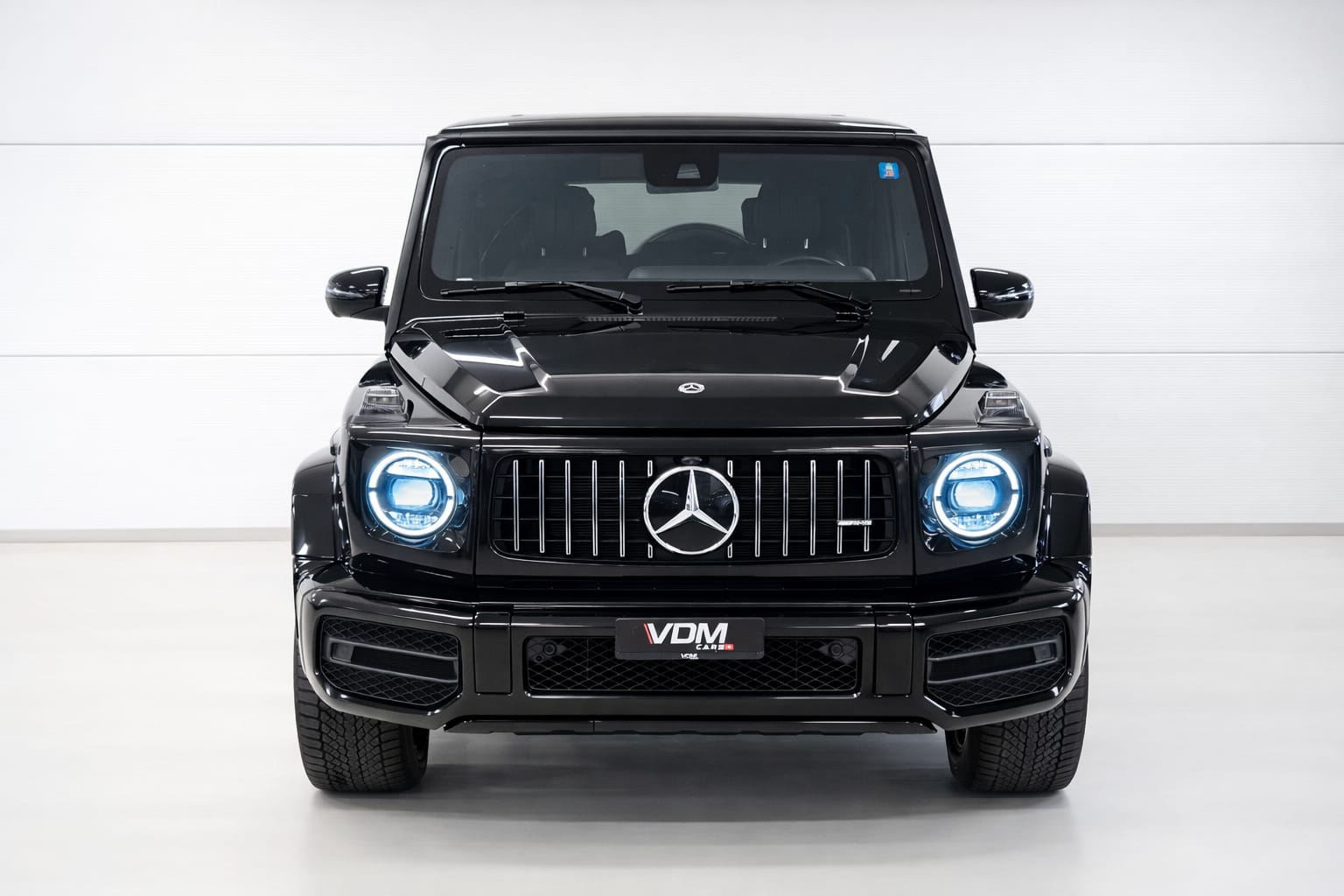 MERCEDES-BENZ G 63 AMG *CH-Fahrzeug* *Top Ausstattung*-showroom-element-1