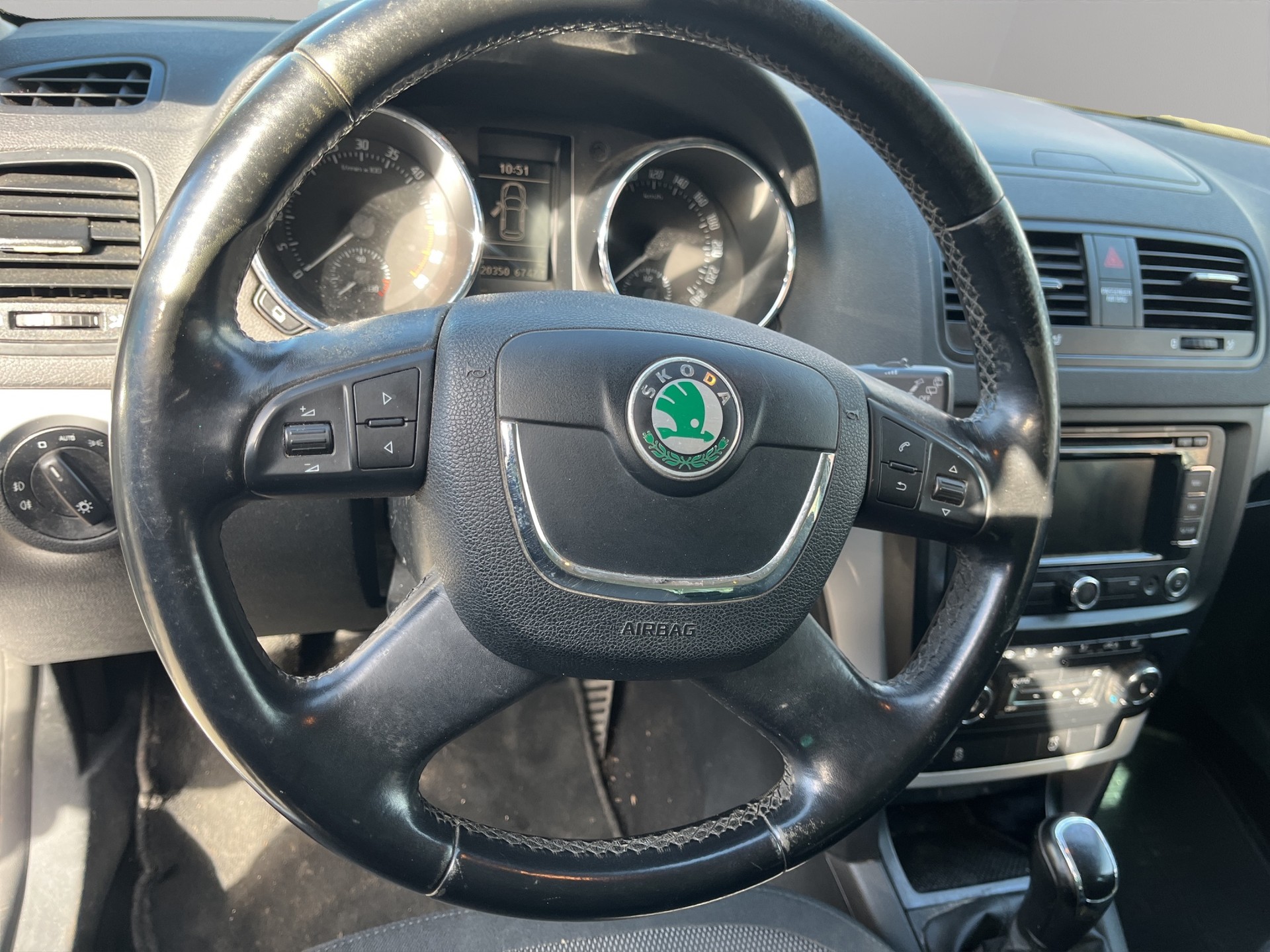 SKODA Yeti 1.6 TDI Greenline-image-9