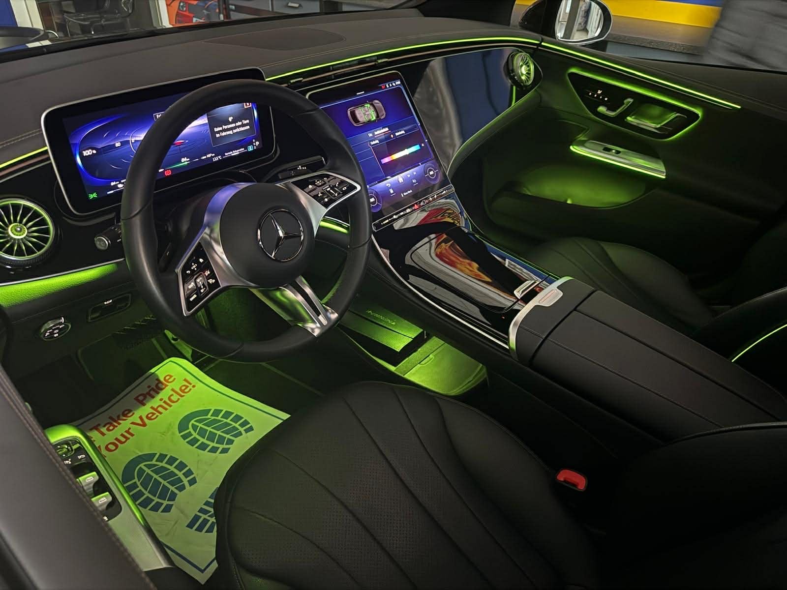MERCEDES-BENZ EQE 300-image-13