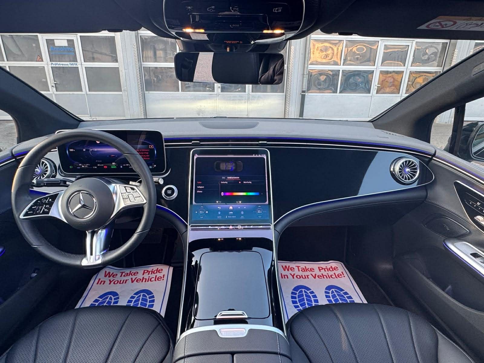 MERCEDES-BENZ EQE 300-image-15
