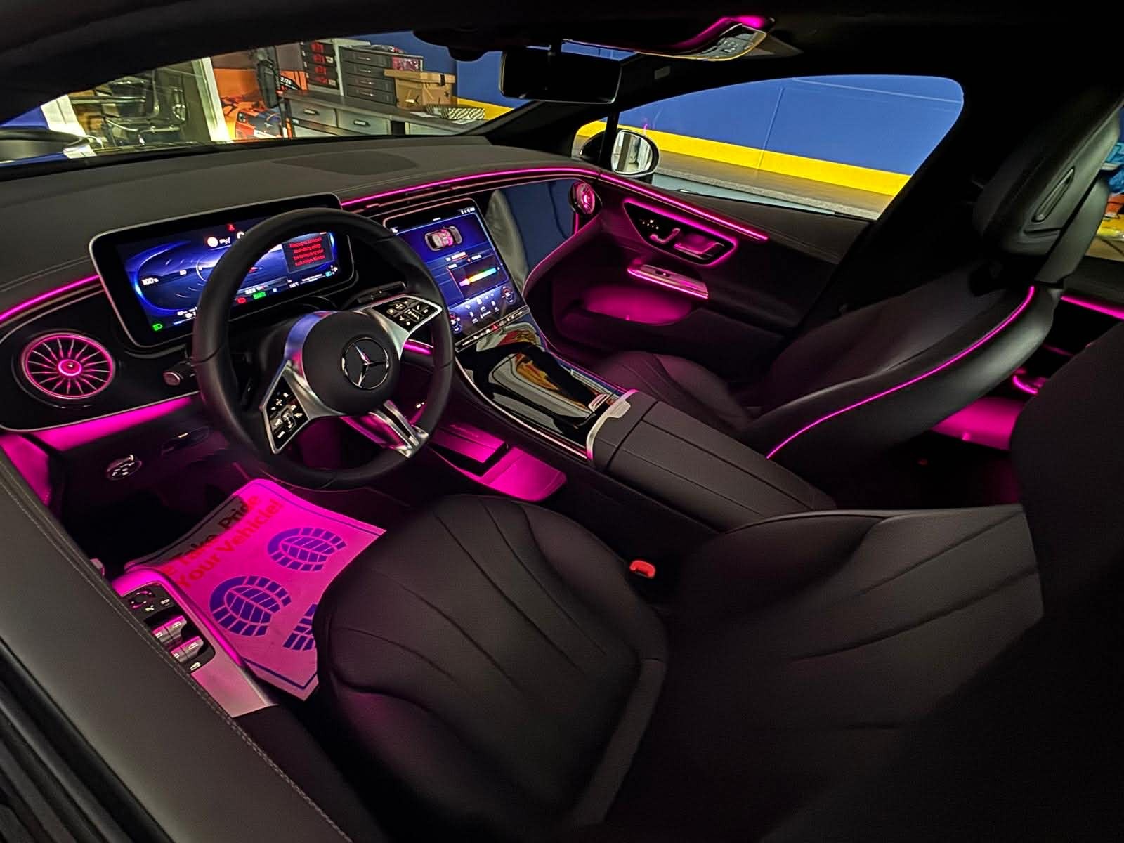 MERCEDES-BENZ EQE 300-image-11