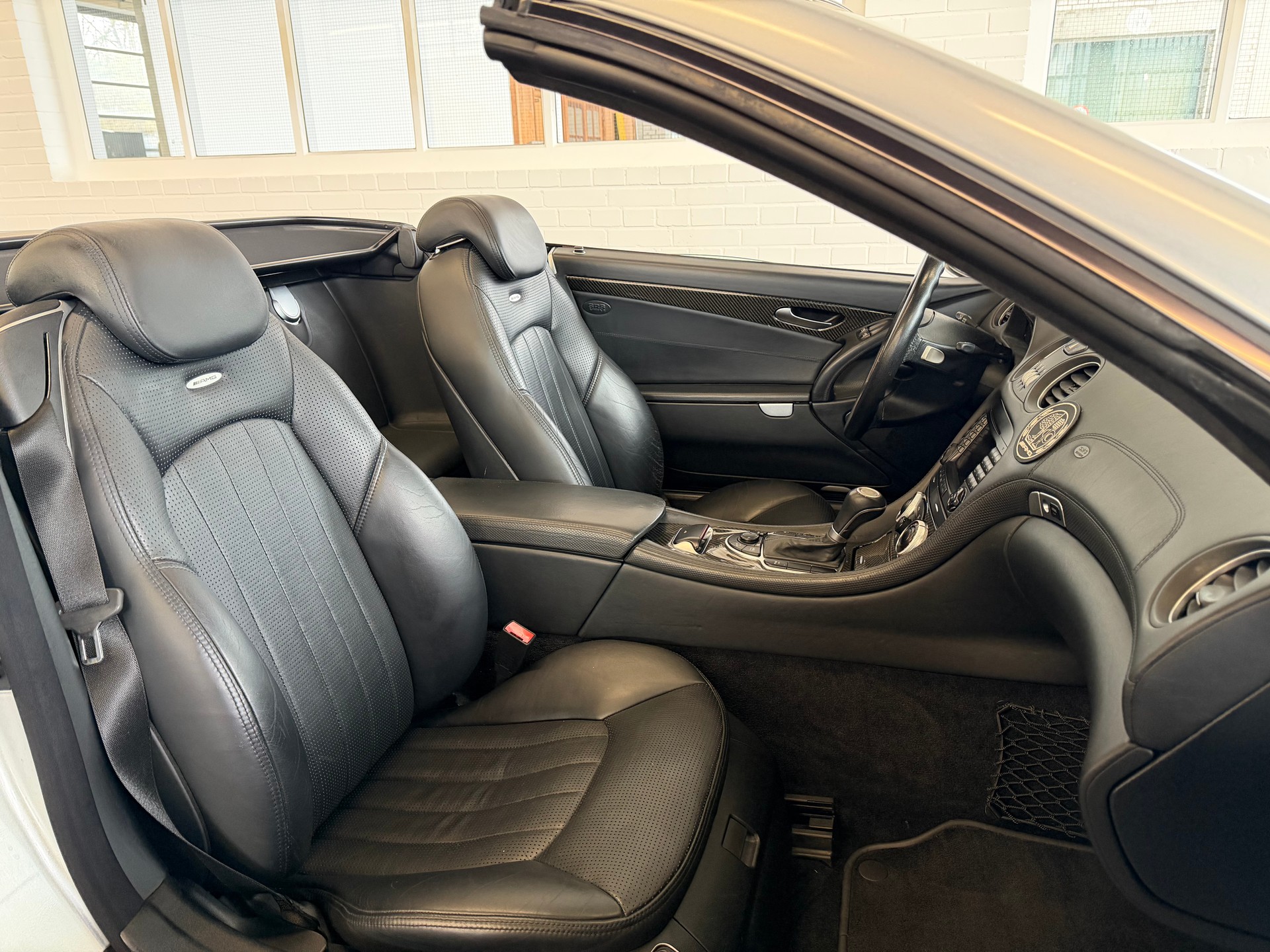 MERCEDES-BENZ SL 65 AMG V12 612 PS Automatic-image-8
