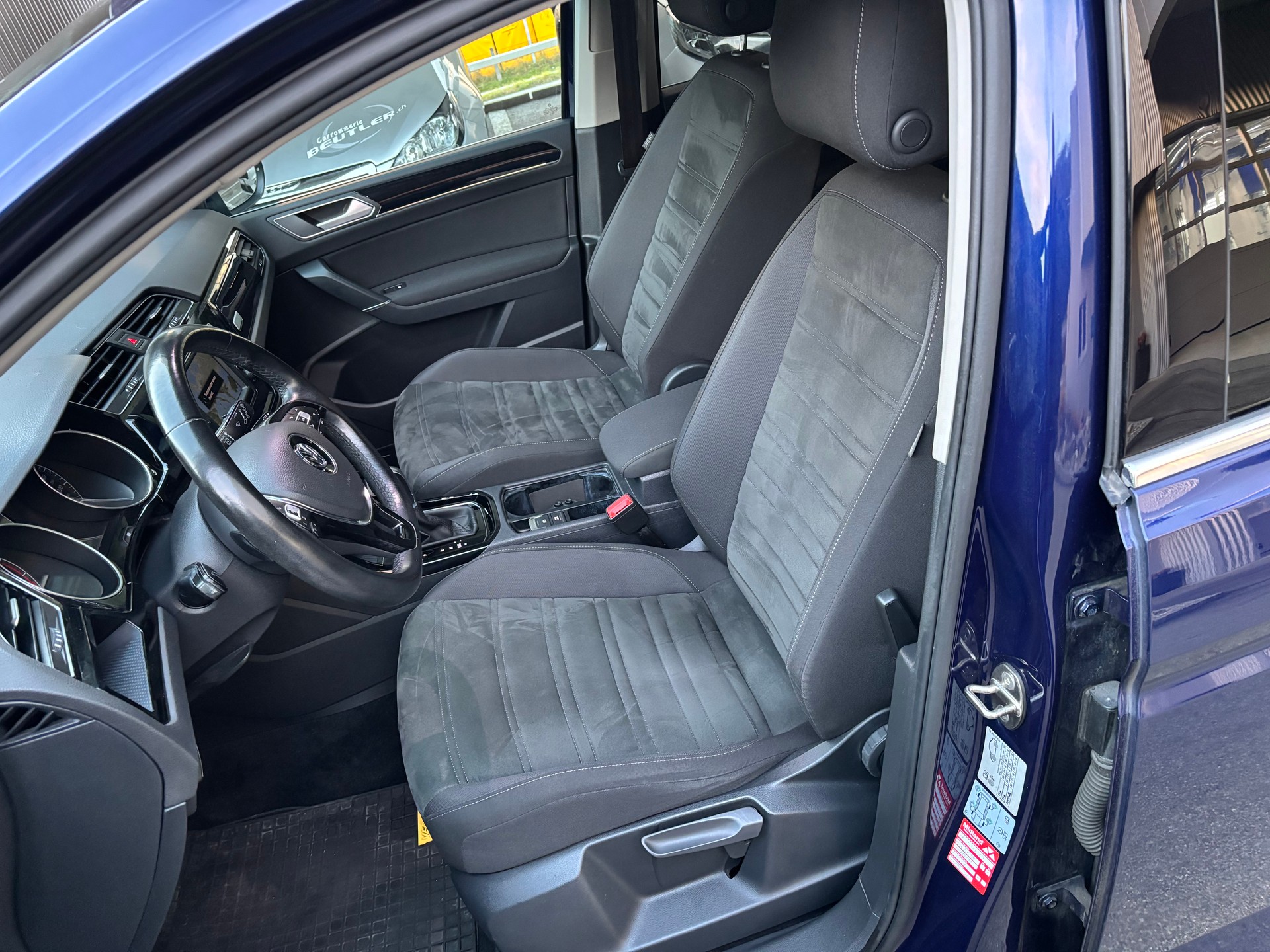 VW Touran 1.4 TSI BlueMotion Highline DSG 7.Sitze-image-7